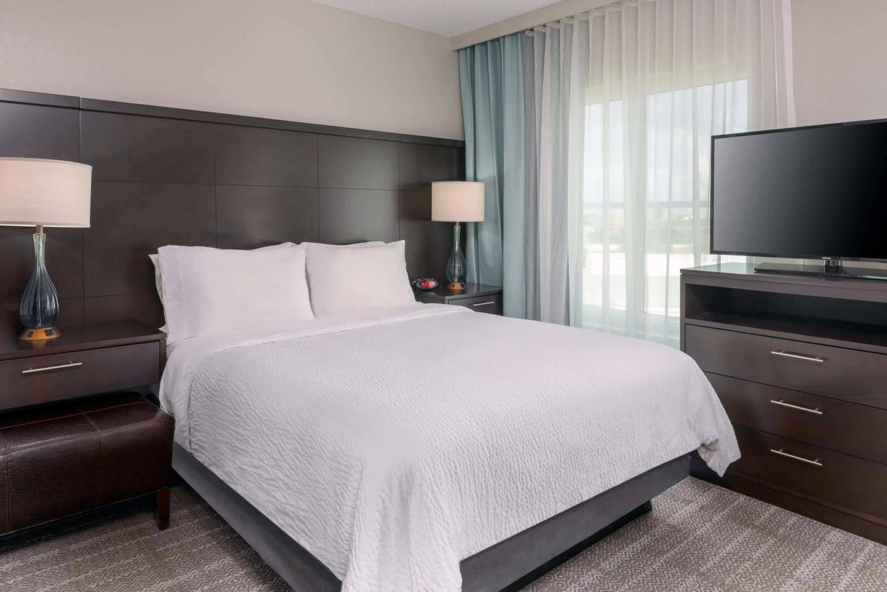 Bed in Staybridge Suites Miami Doral Area by IHG