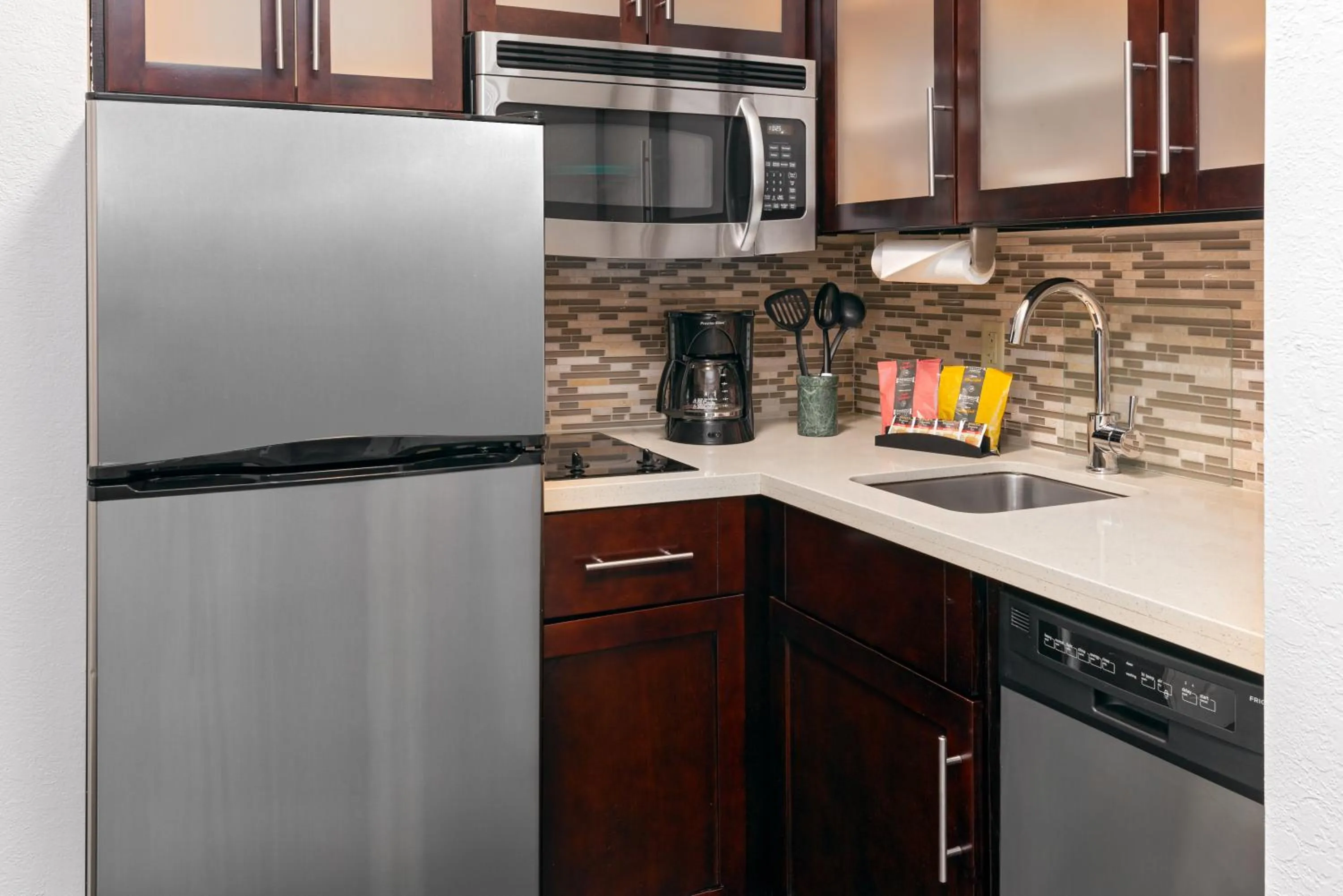 kitchen in Staybridge Suites Miami Doral Area by IHG