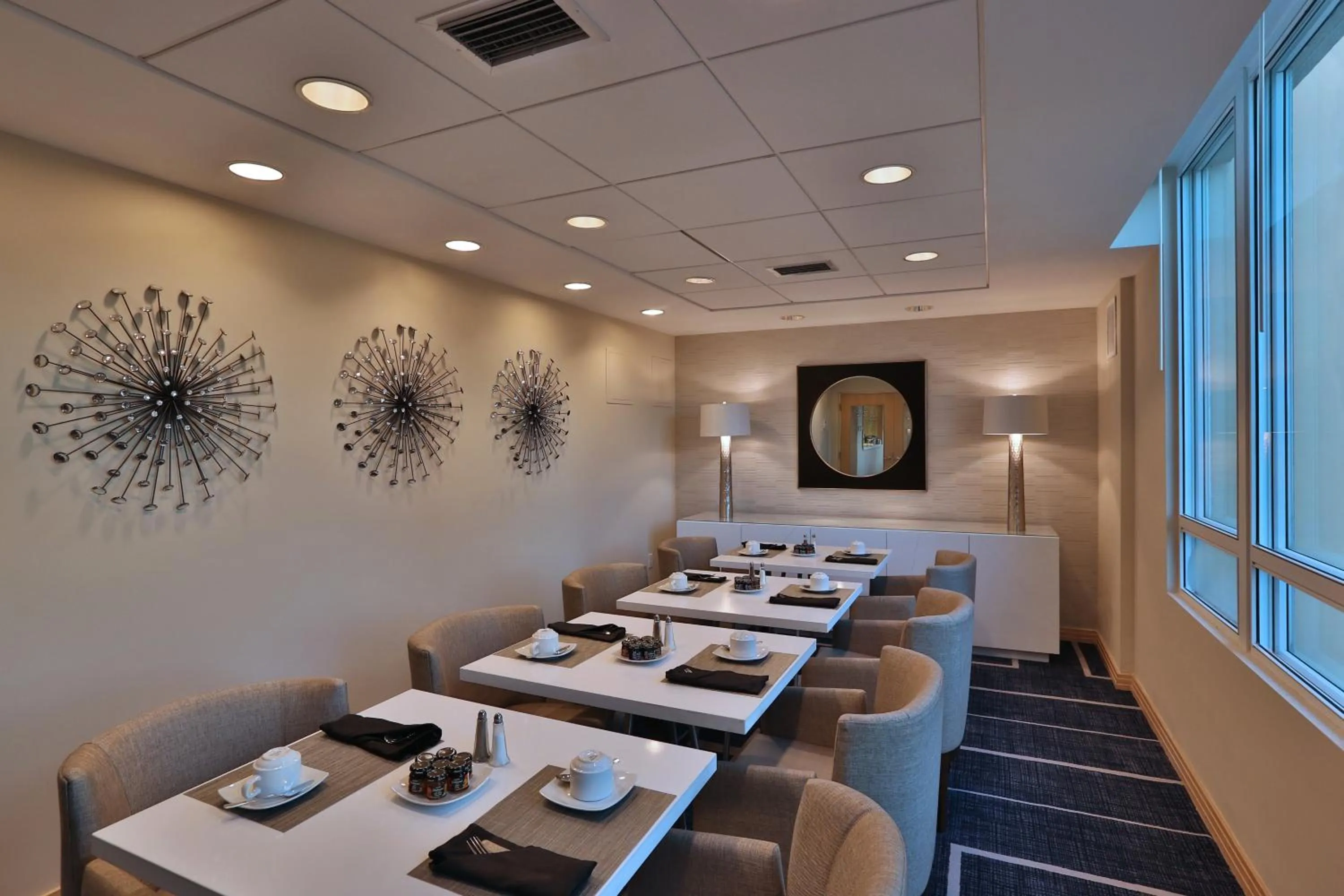 Photo of the whole room in InterContinental At Doral Miami by IHG