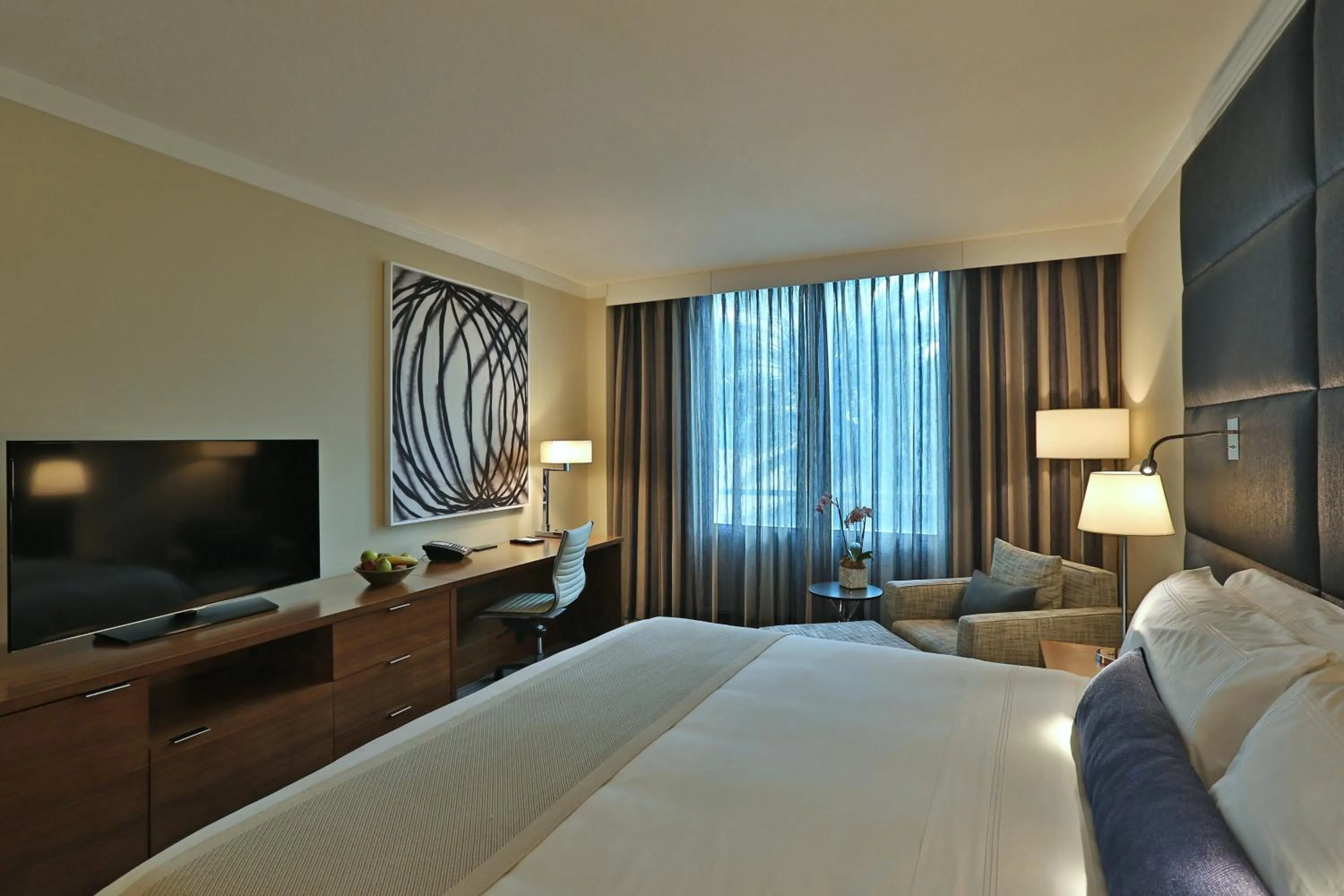 Photo of the whole room, Bed in InterContinental At Doral Miami by IHG