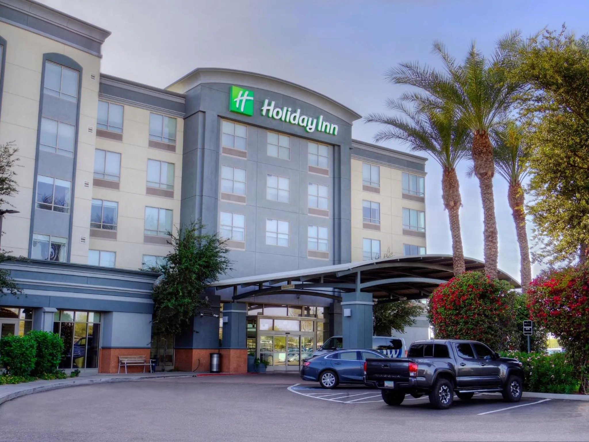 Property building in Holiday Inn & Suites Phoenix Airport by IHG