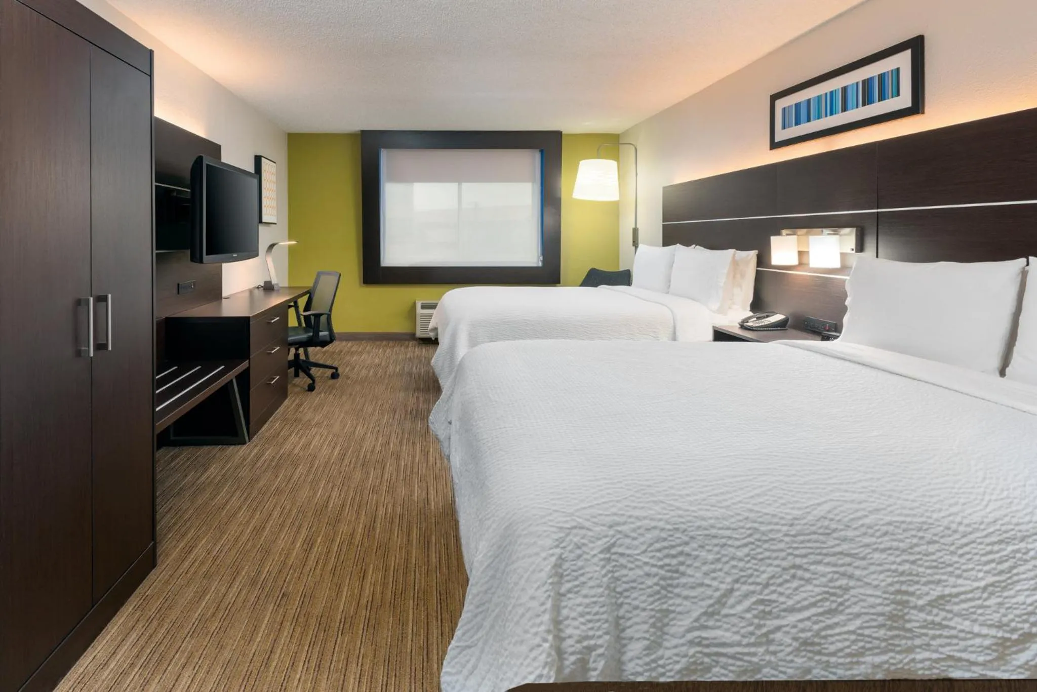Photo of the whole room, Bed in Holiday Inn Express Miami Airport Doral Area by IHG