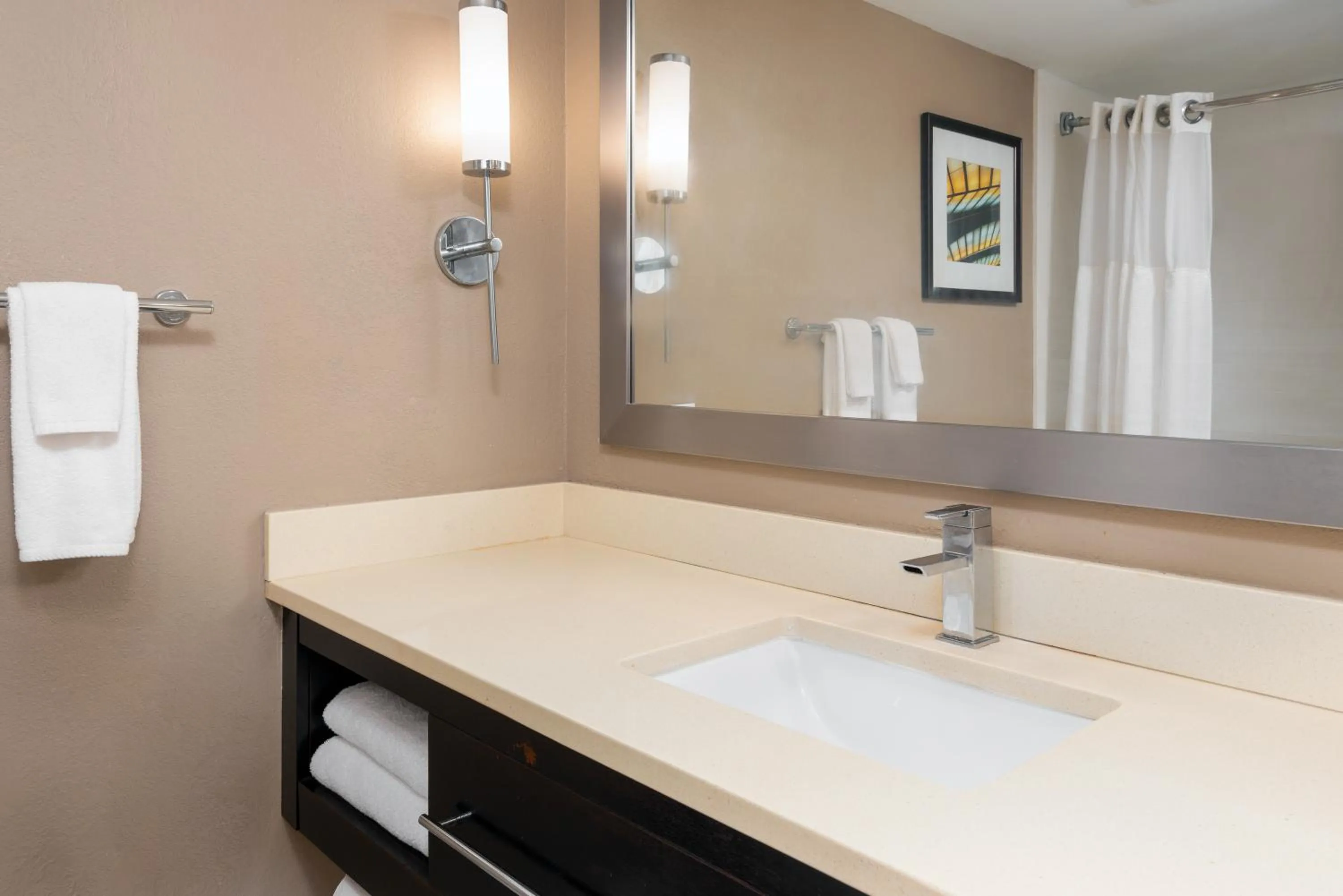 Bathroom in Holiday Inn Miami-Doral Area by IHG