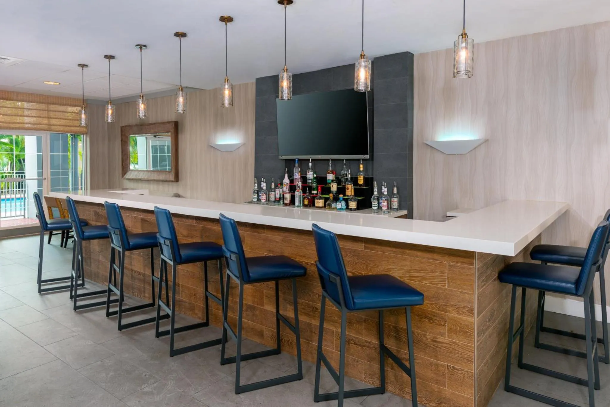 Restaurant/places to eat in Holiday Inn Miami-Doral Area by IHG