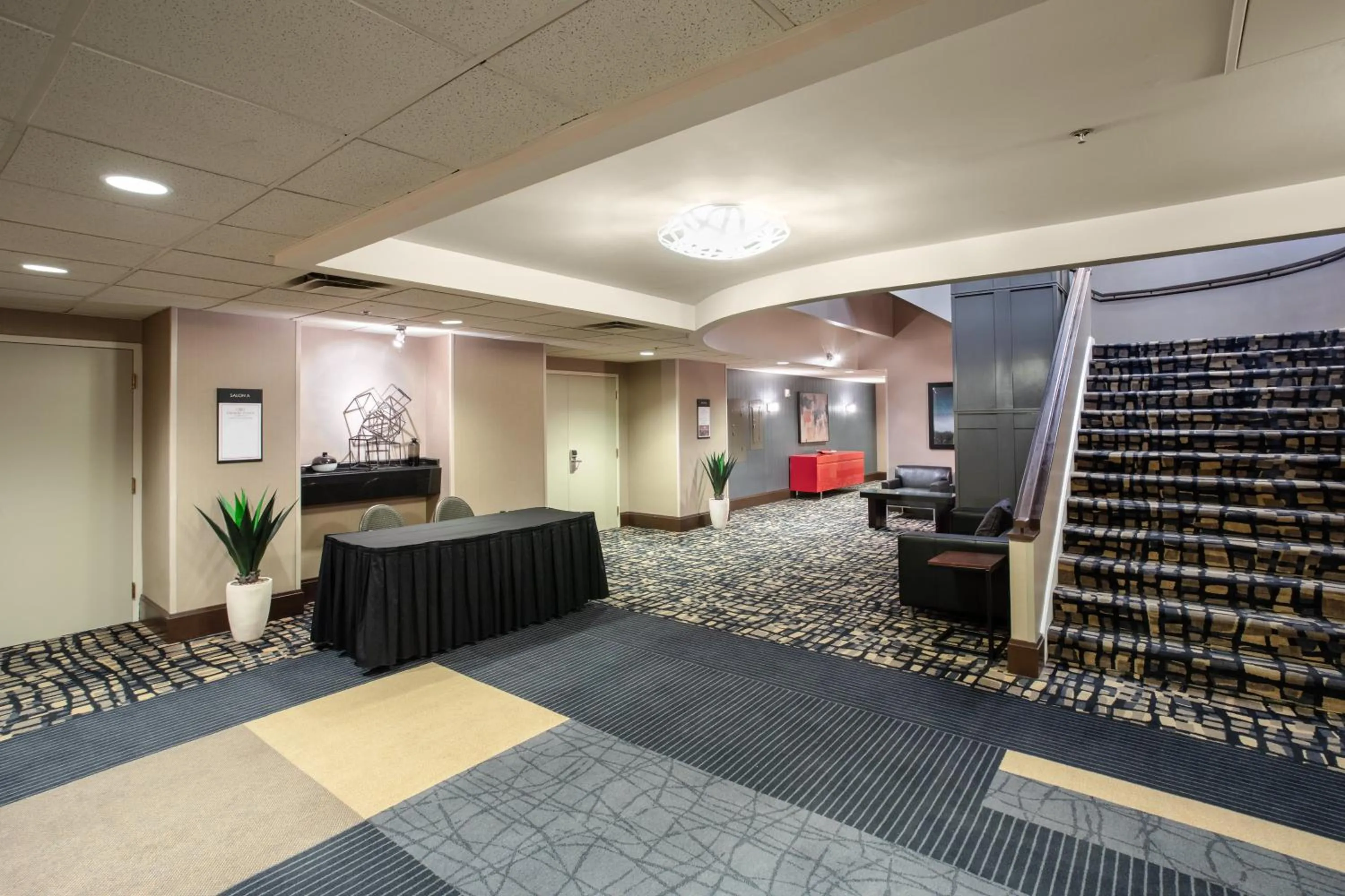 Meeting/conference room in Crowne Plaza Kansas City Downtown by IHG