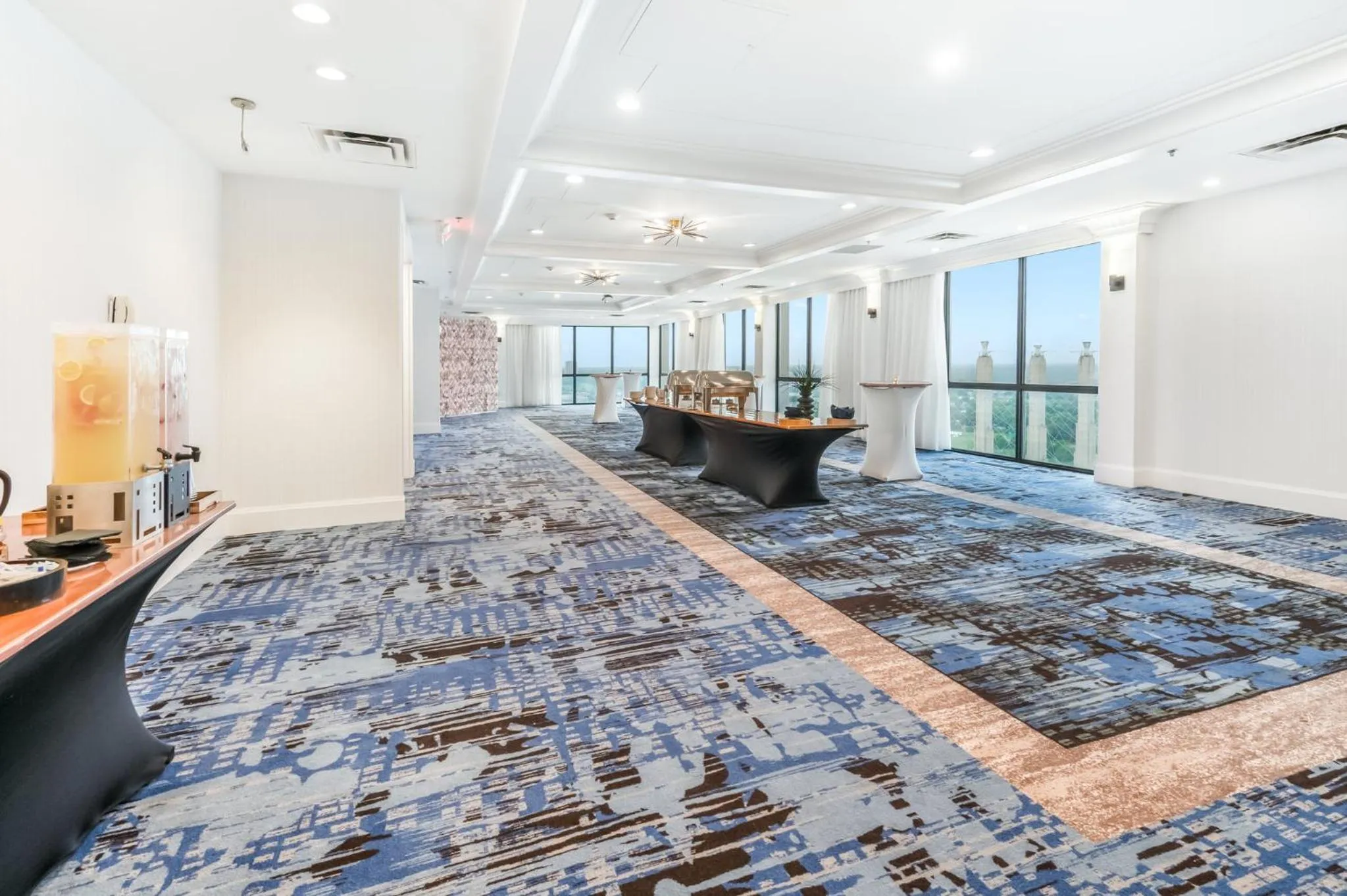 Meeting/conference room in Crowne Plaza Kansas City Downtown by IHG