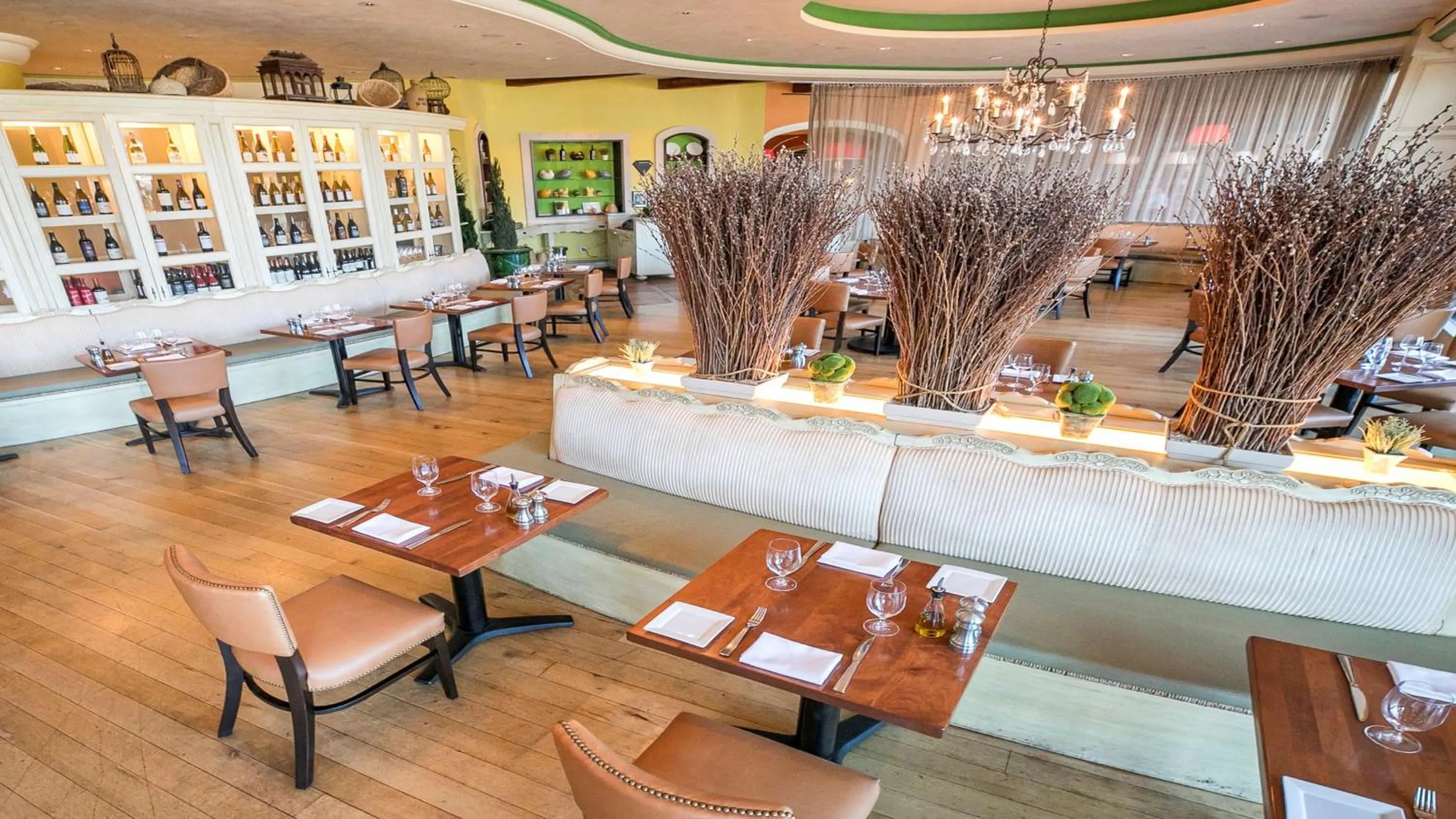 Restaurant/places to eat in InterContinental Boston by IHG