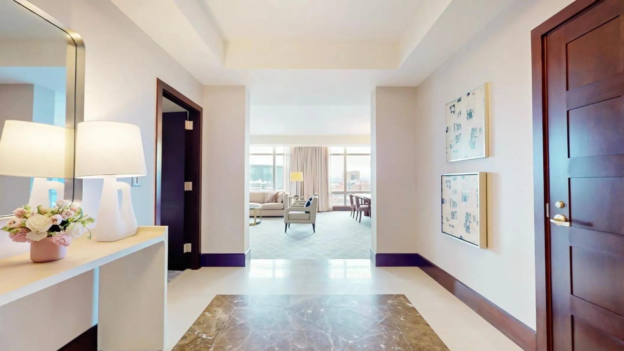 Photo of the whole room, Bed in InterContinental Boston by IHG