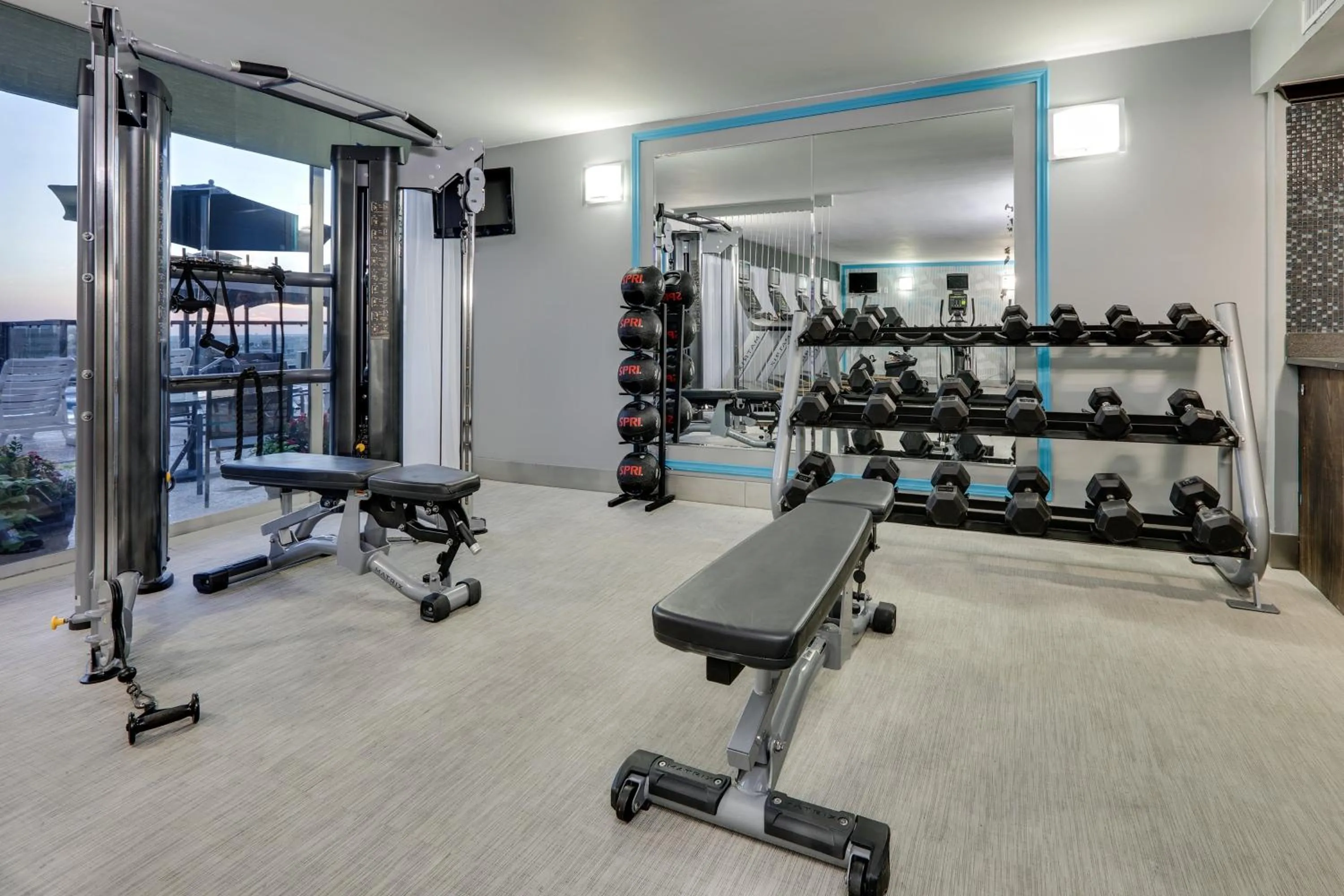 Fitness centre/facilities in Crowne Plaza Dallas Downtown by IHG