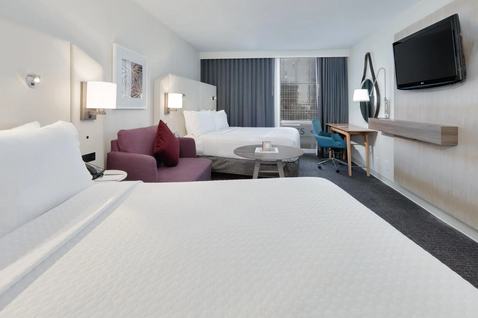 Bedroom, Bed in Crowne Plaza Dallas Downtown by IHG