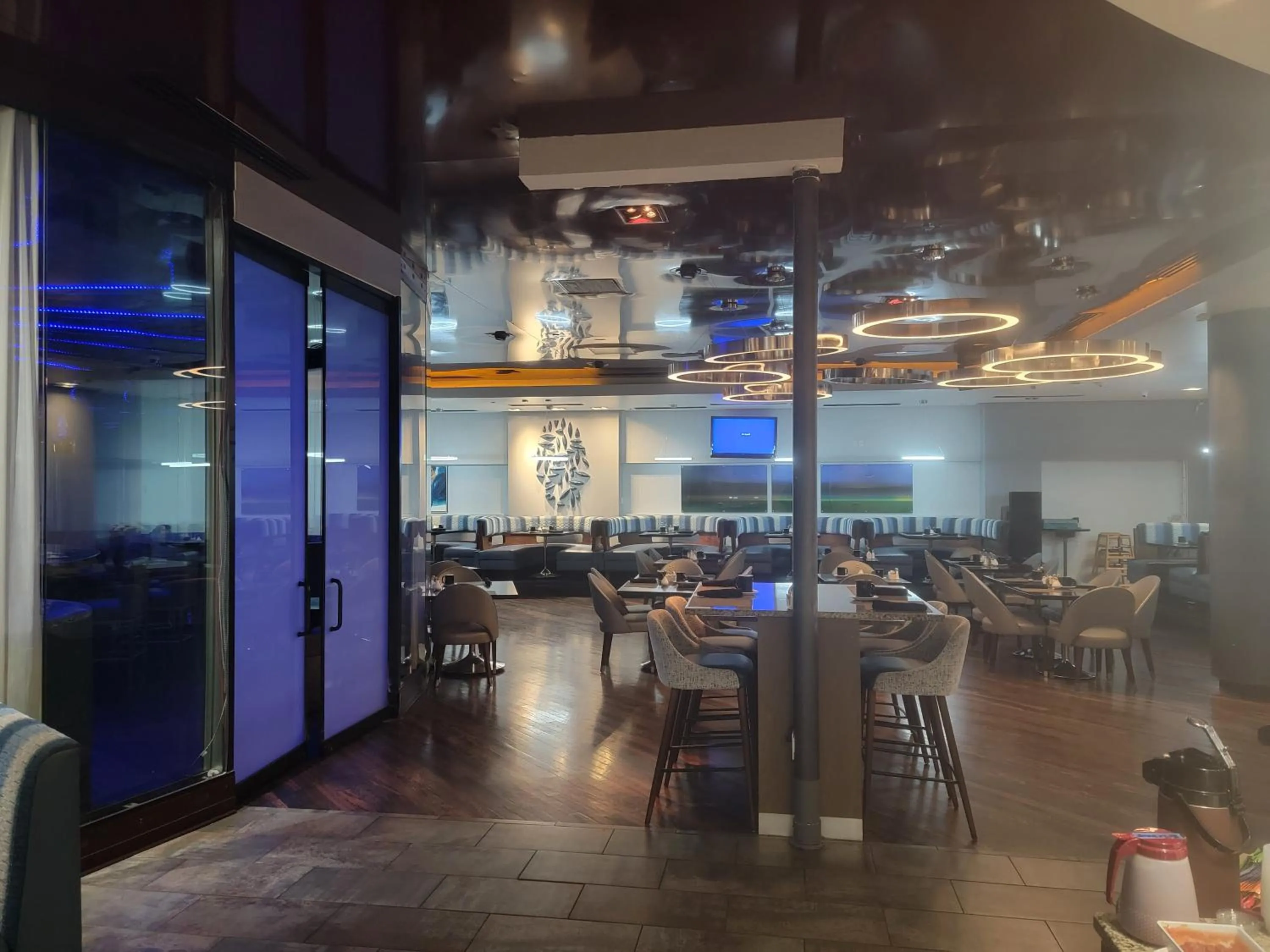 Restaurant/places to eat in Crowne Plaza Dallas Downtown by IHG