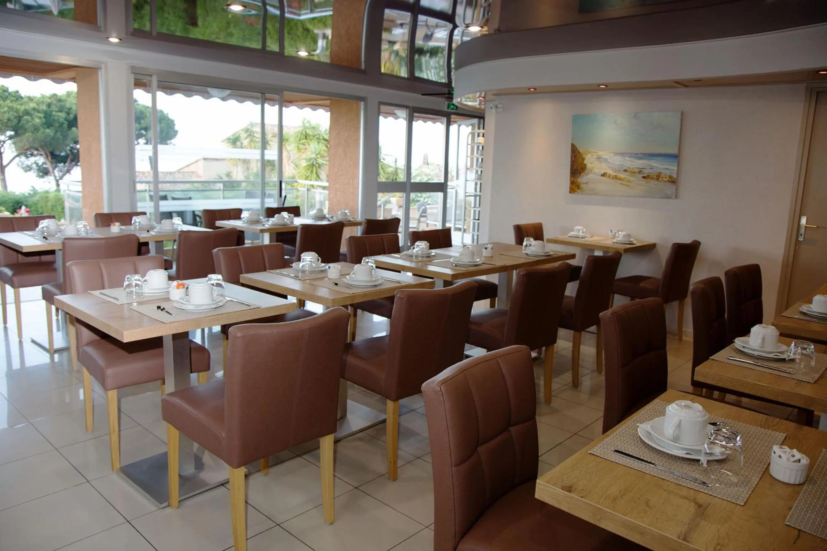 Restaurant/places to eat in Hôtel La Pinède