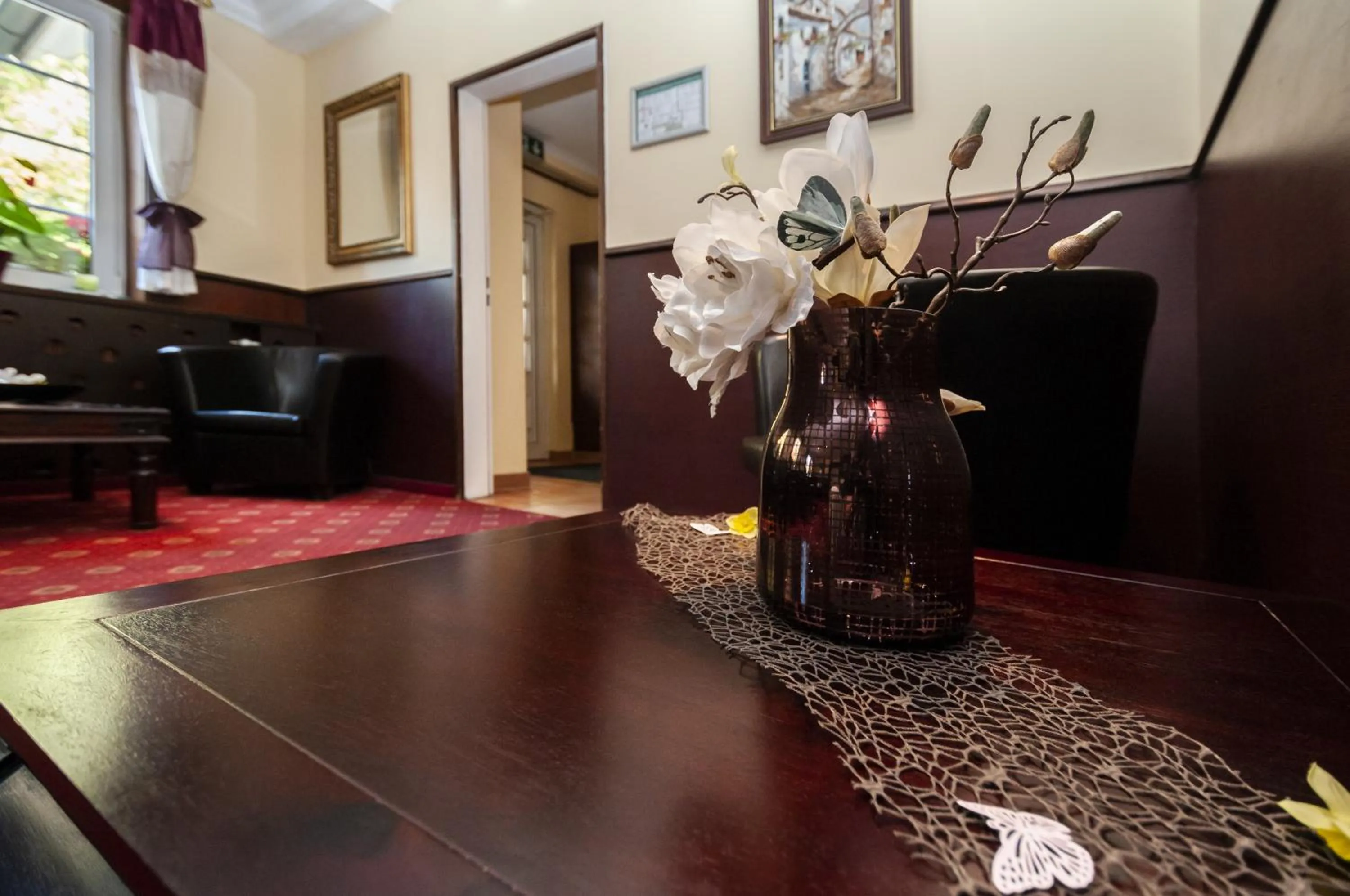 Lobby or reception in Hotel Grüne Tanne