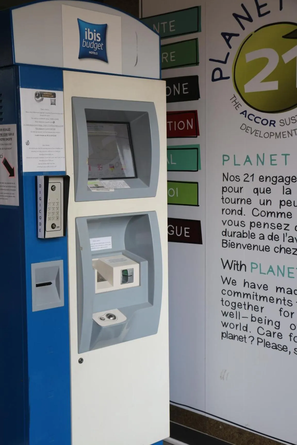 Facade/entrance in Ibis Budget Agen