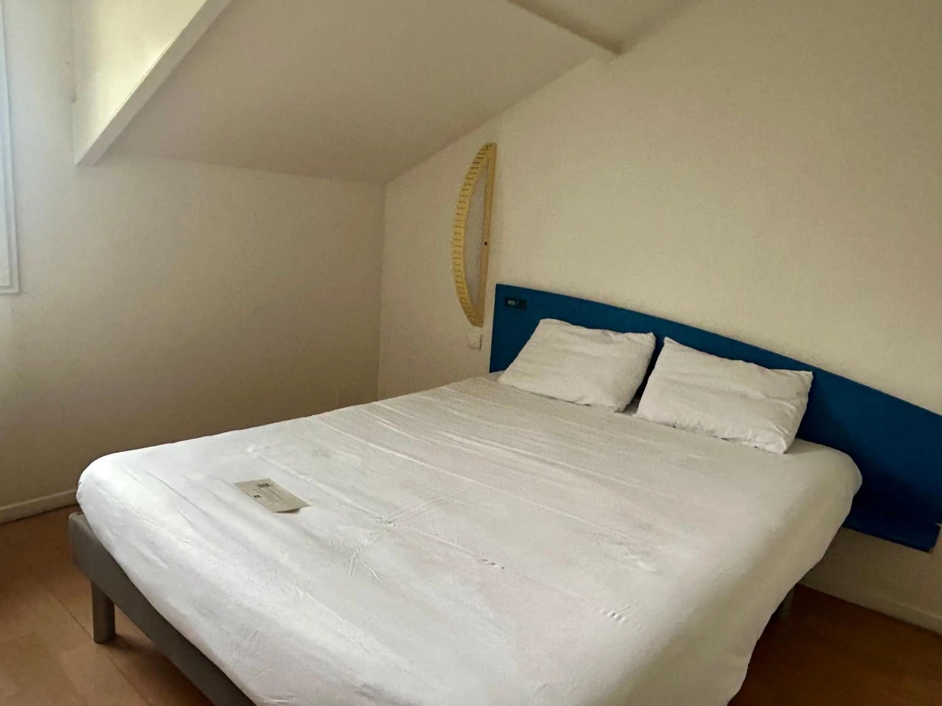 Bedroom, Bed in Ibis Budget Agen