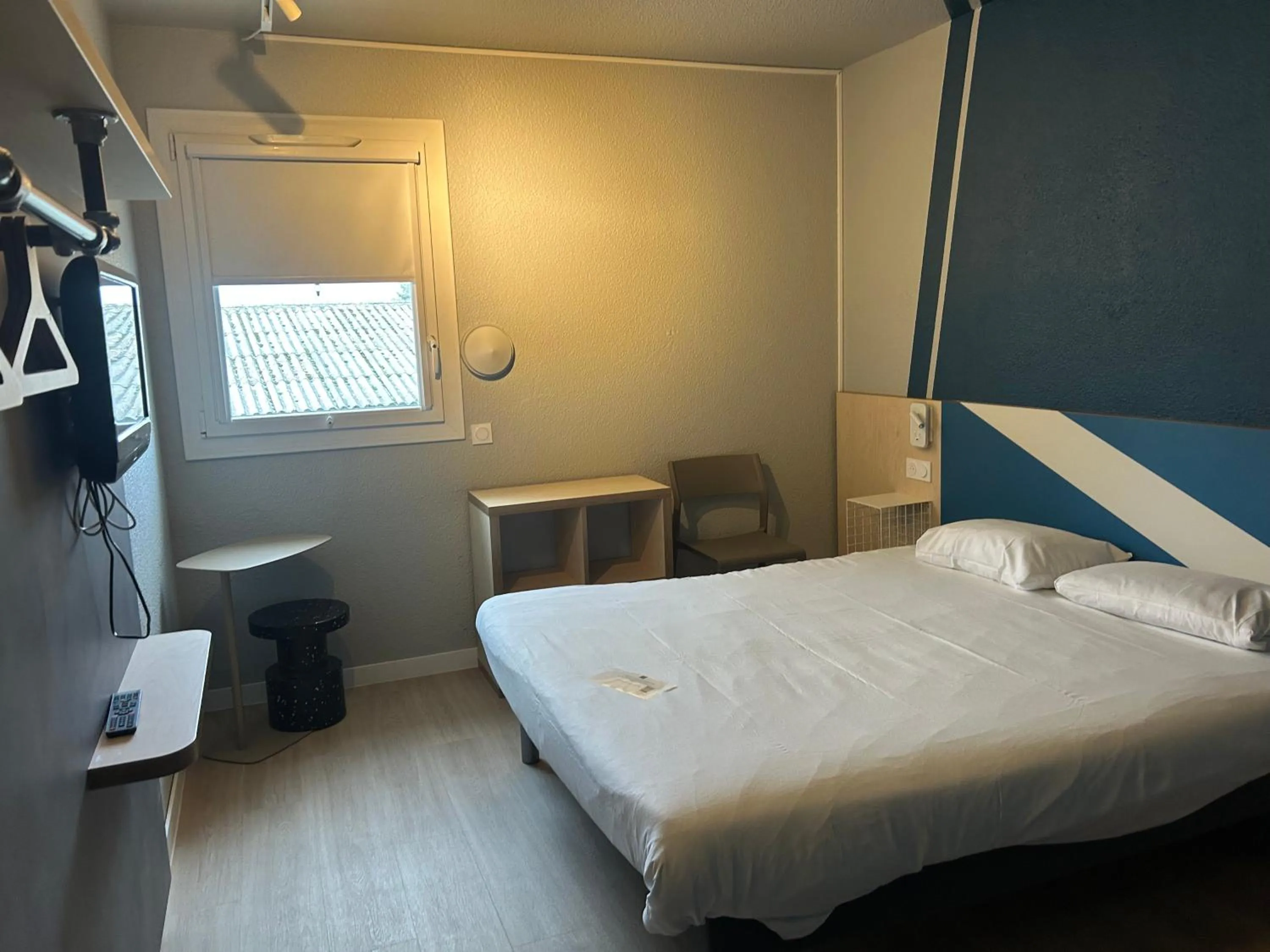 Bed in Ibis Budget Agen
