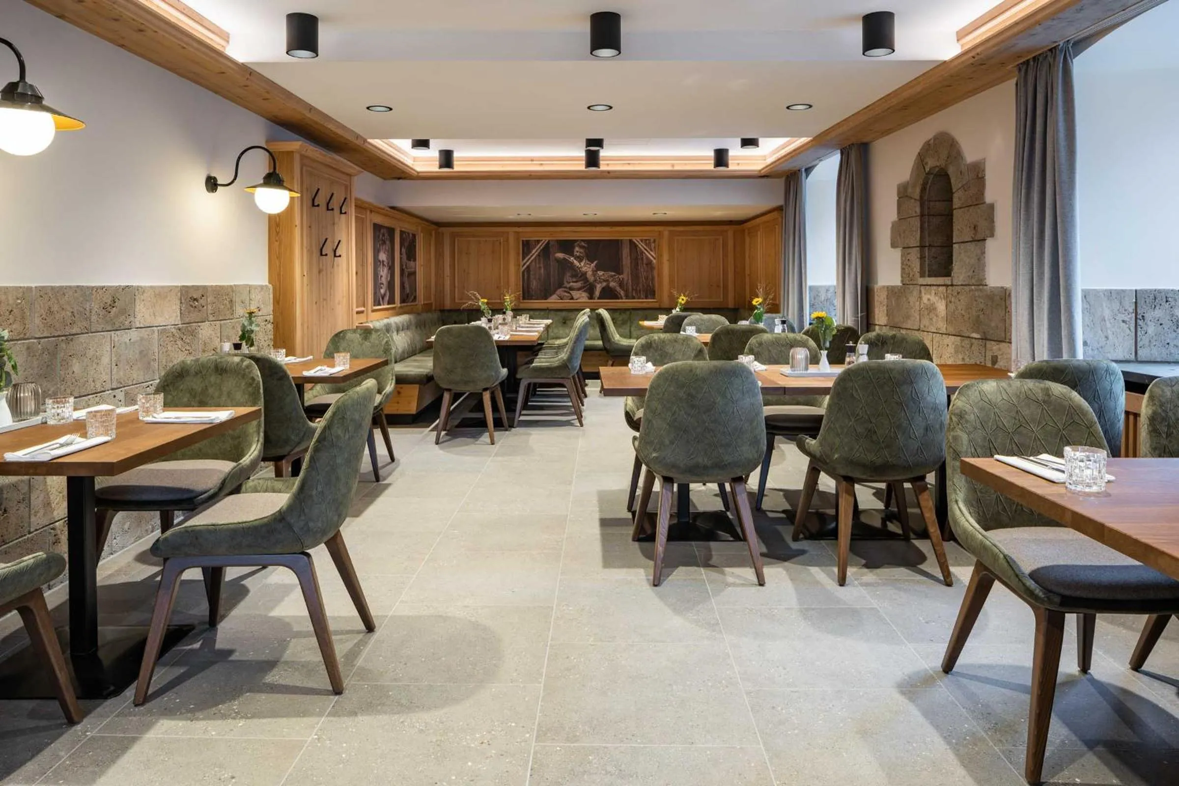 Restaurant/places to eat in Hotel Goldener Hirsch