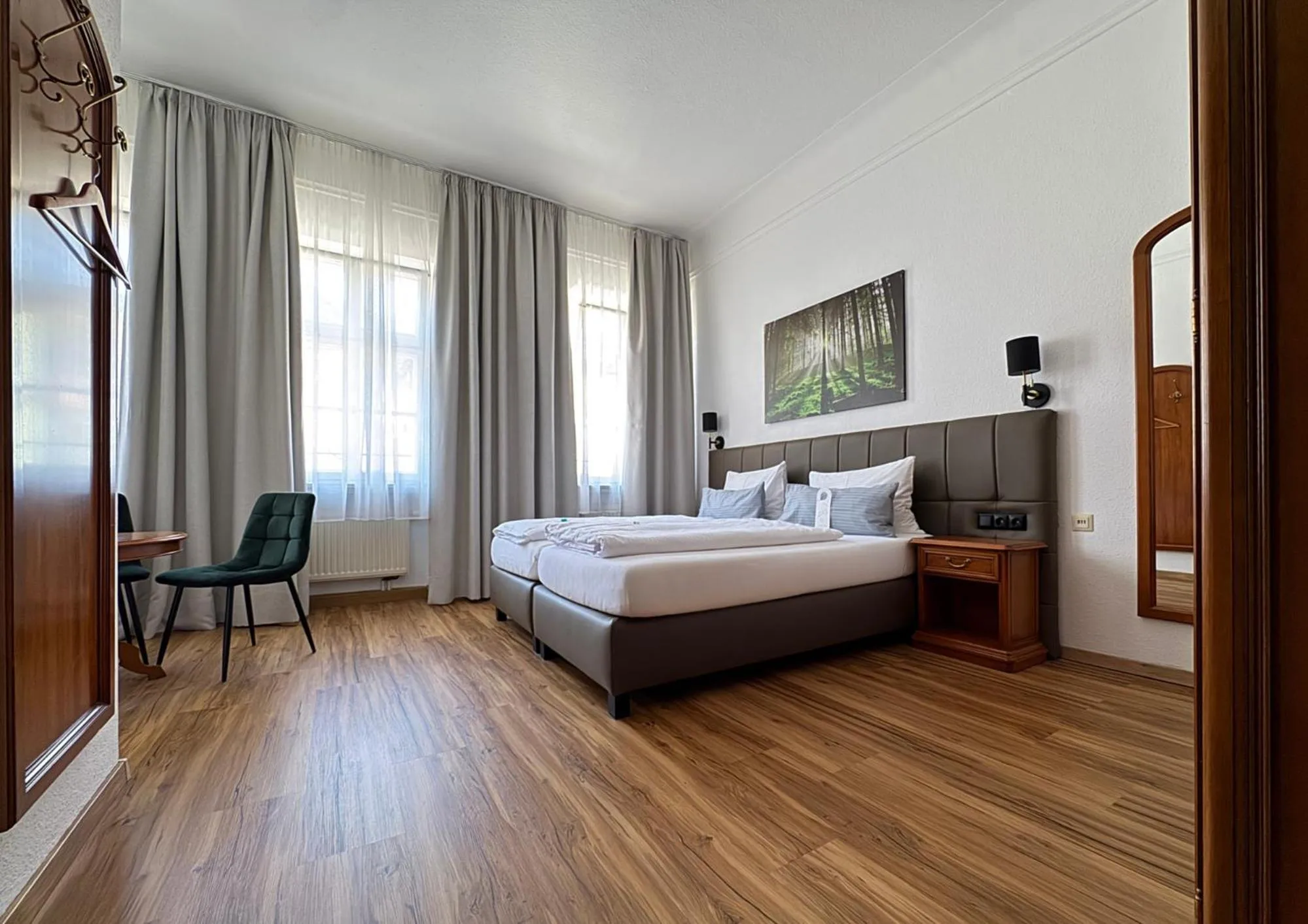 Photo of the whole room, Bed in Hotel Goldener Hirsch