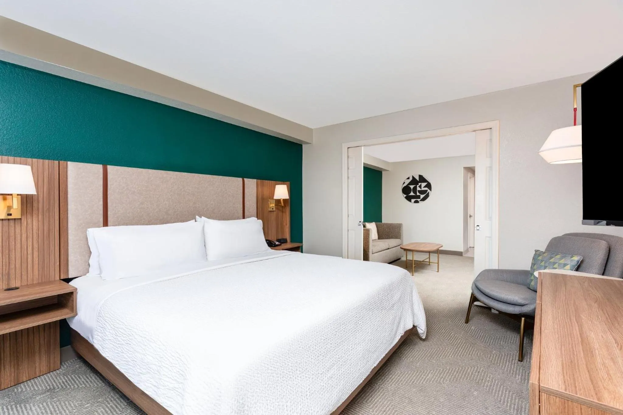 Photo of the whole room, Bed in Holiday Inn Hotel & Suites Daytona Beach On The Ocean by IHG