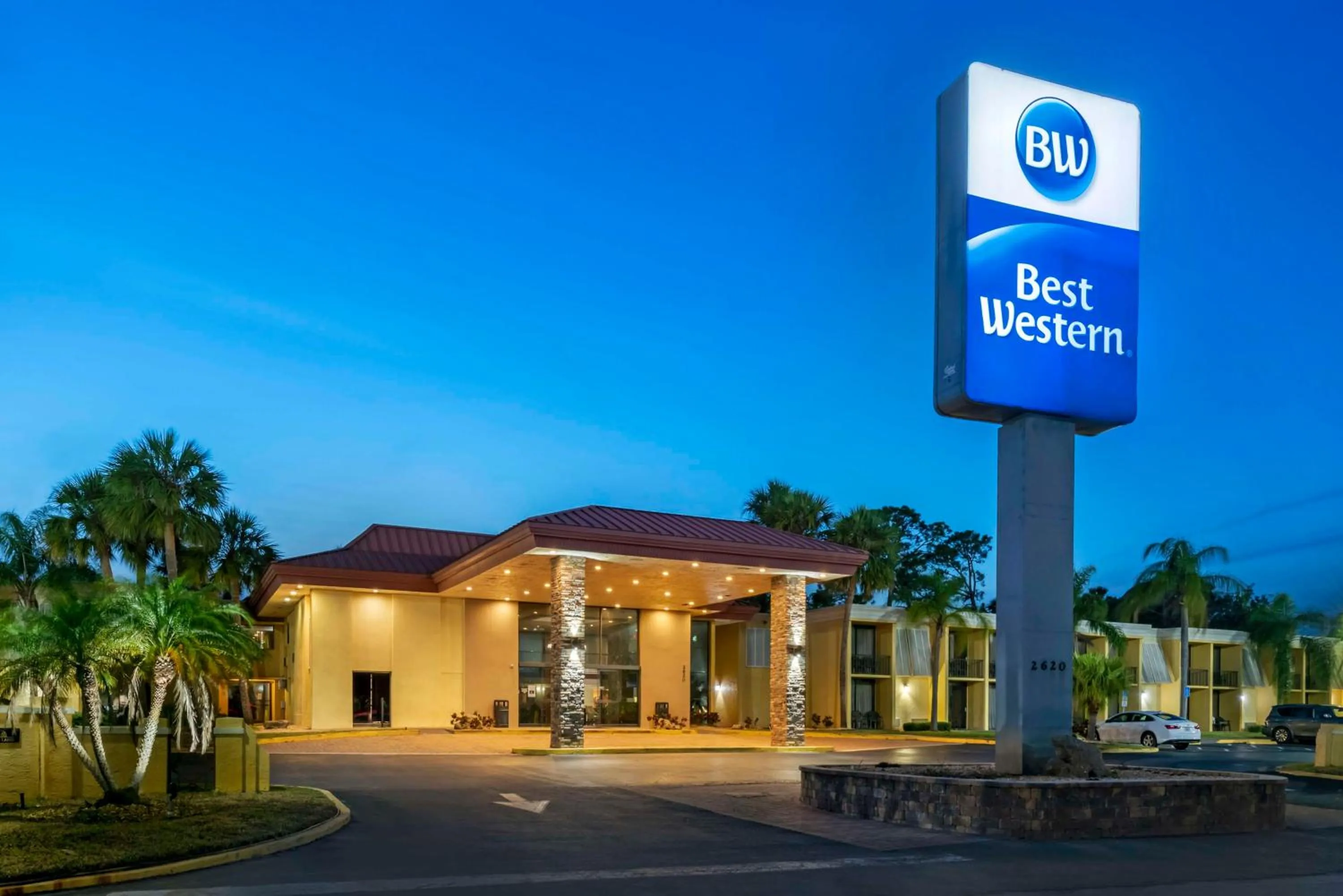 Property building in Best Western International Speedway Hotel