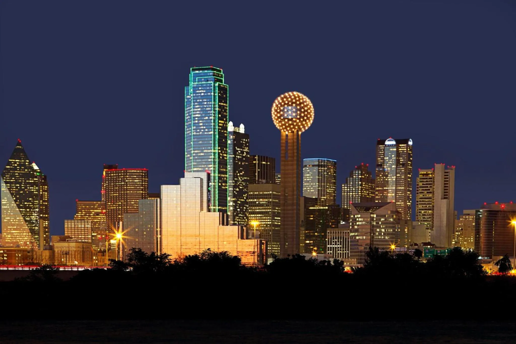 Property building in Crowne Plaza Dallas Market Ctr - Love Field, an IHG Hotel