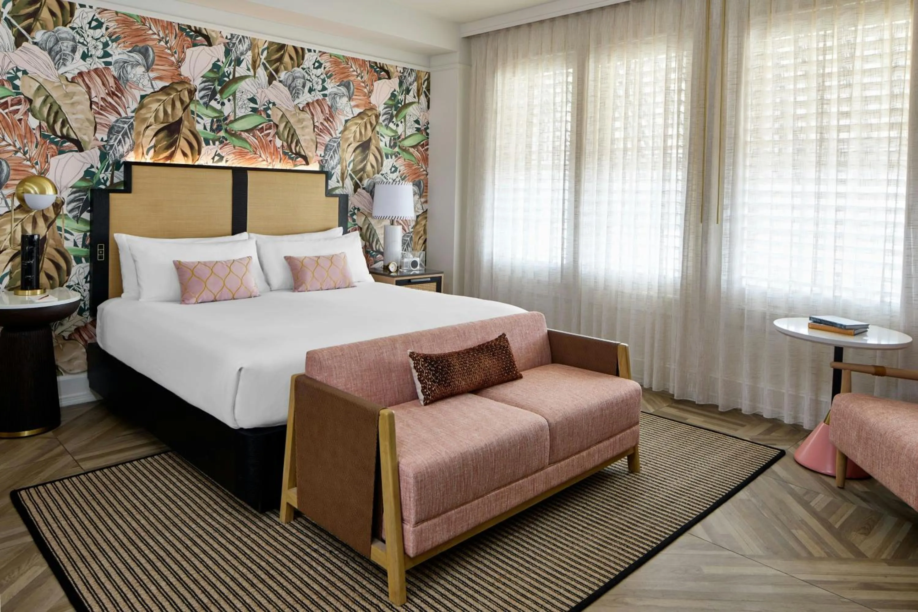 Photo of the whole room, Bed in La Concha Key West, Autograph Collection