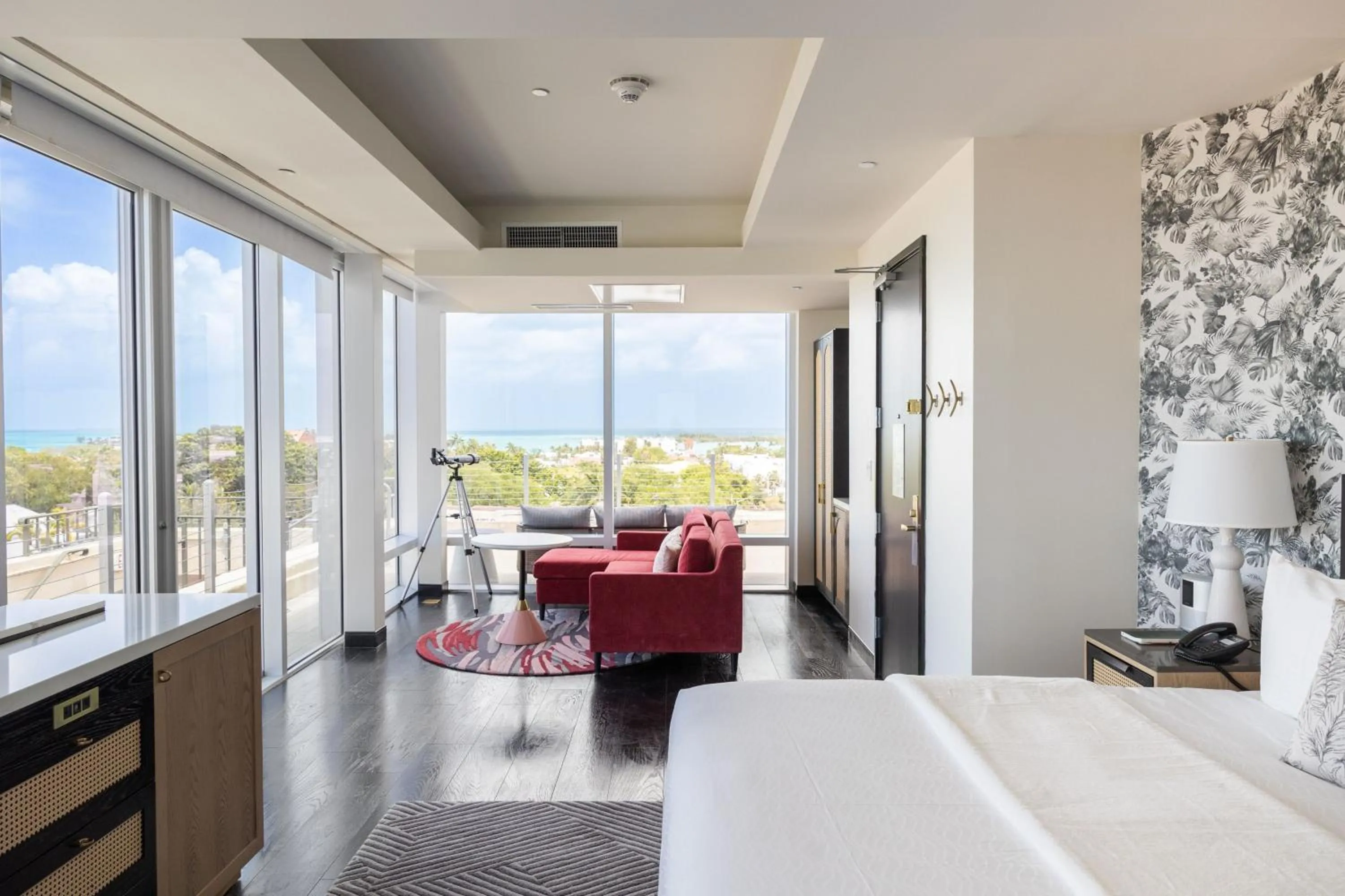 Photo of the whole room, Bed in La Concha Key West, Autograph Collection