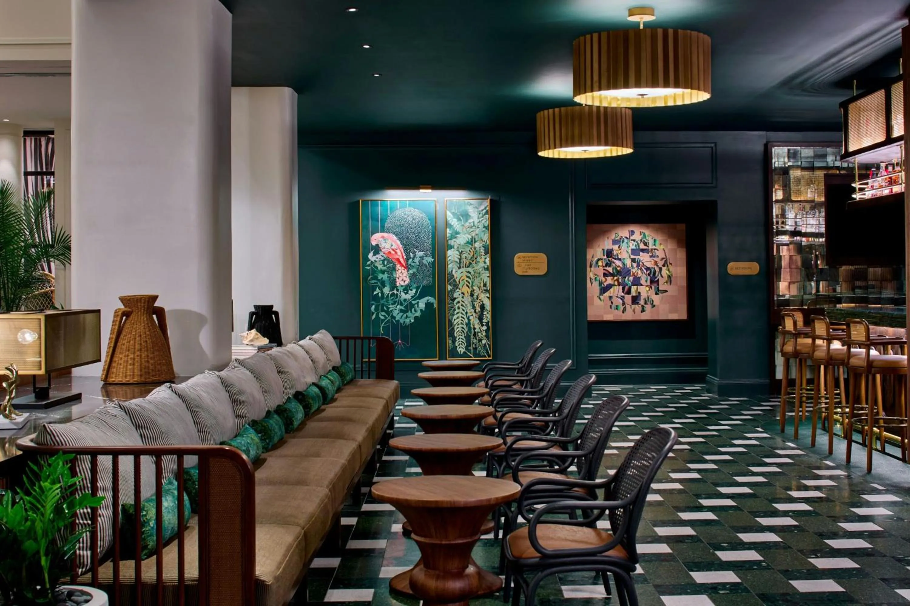 Restaurant/places to eat in La Concha Key West, Autograph Collection