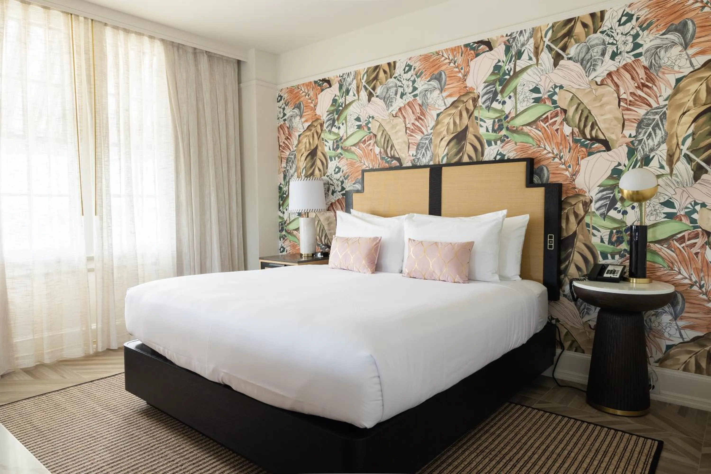 Bed in La Concha Key West, Autograph Collection