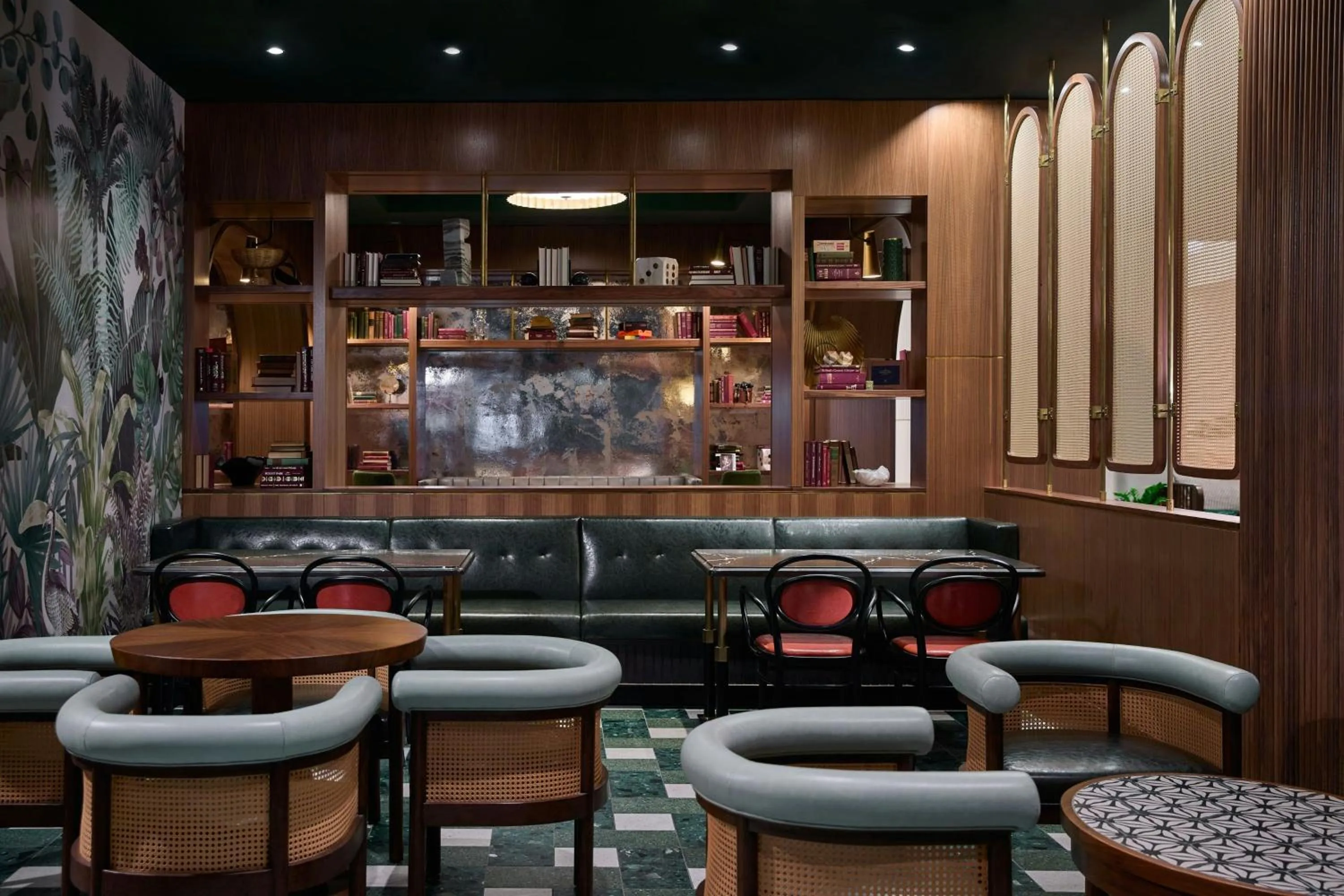 Restaurant/places to eat in La Concha Key West, Autograph Collection