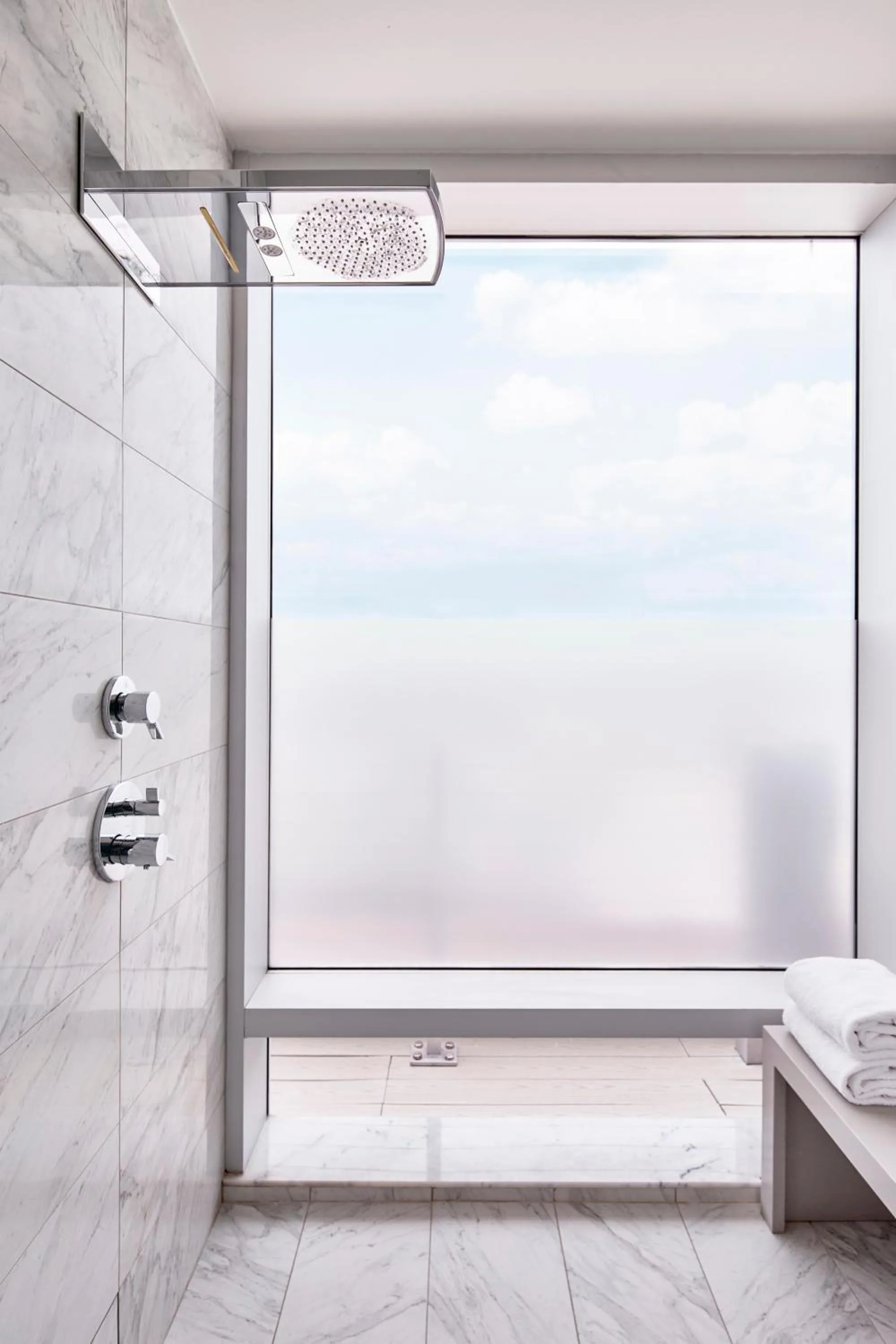 Shower in La Concha Key West, Autograph Collection