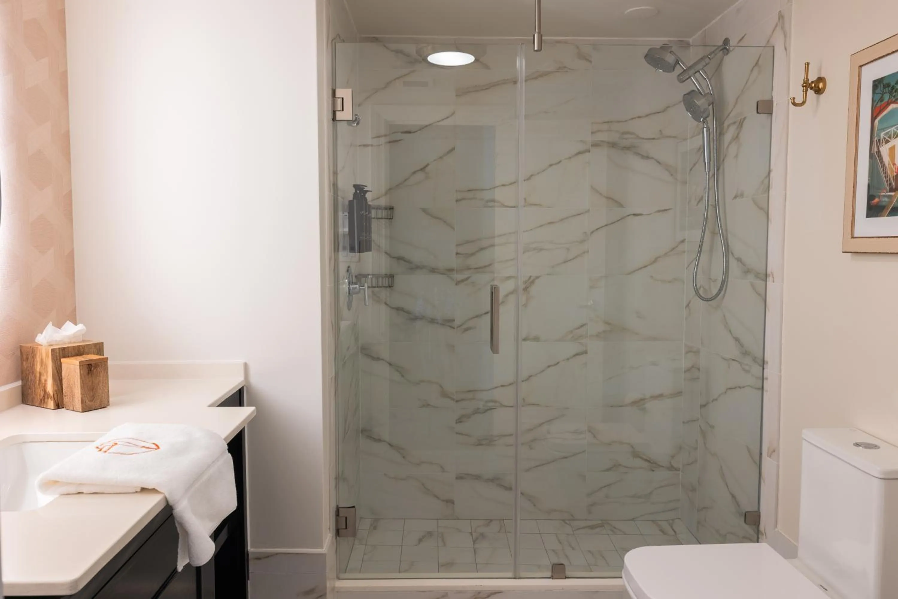 Shower in La Concha Key West, Autograph Collection