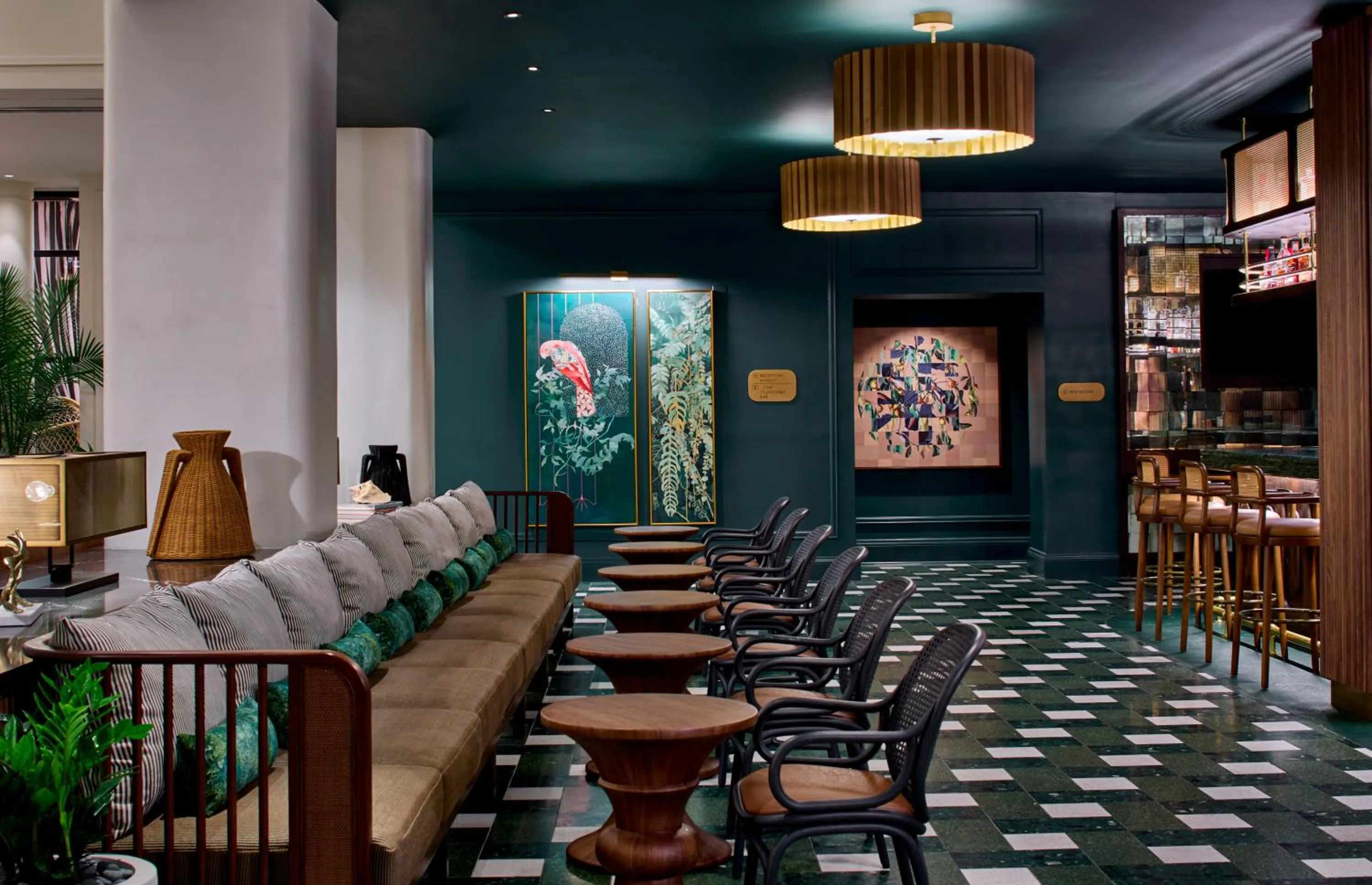 Restaurant/places to eat in La Concha Key West, Autograph Collection