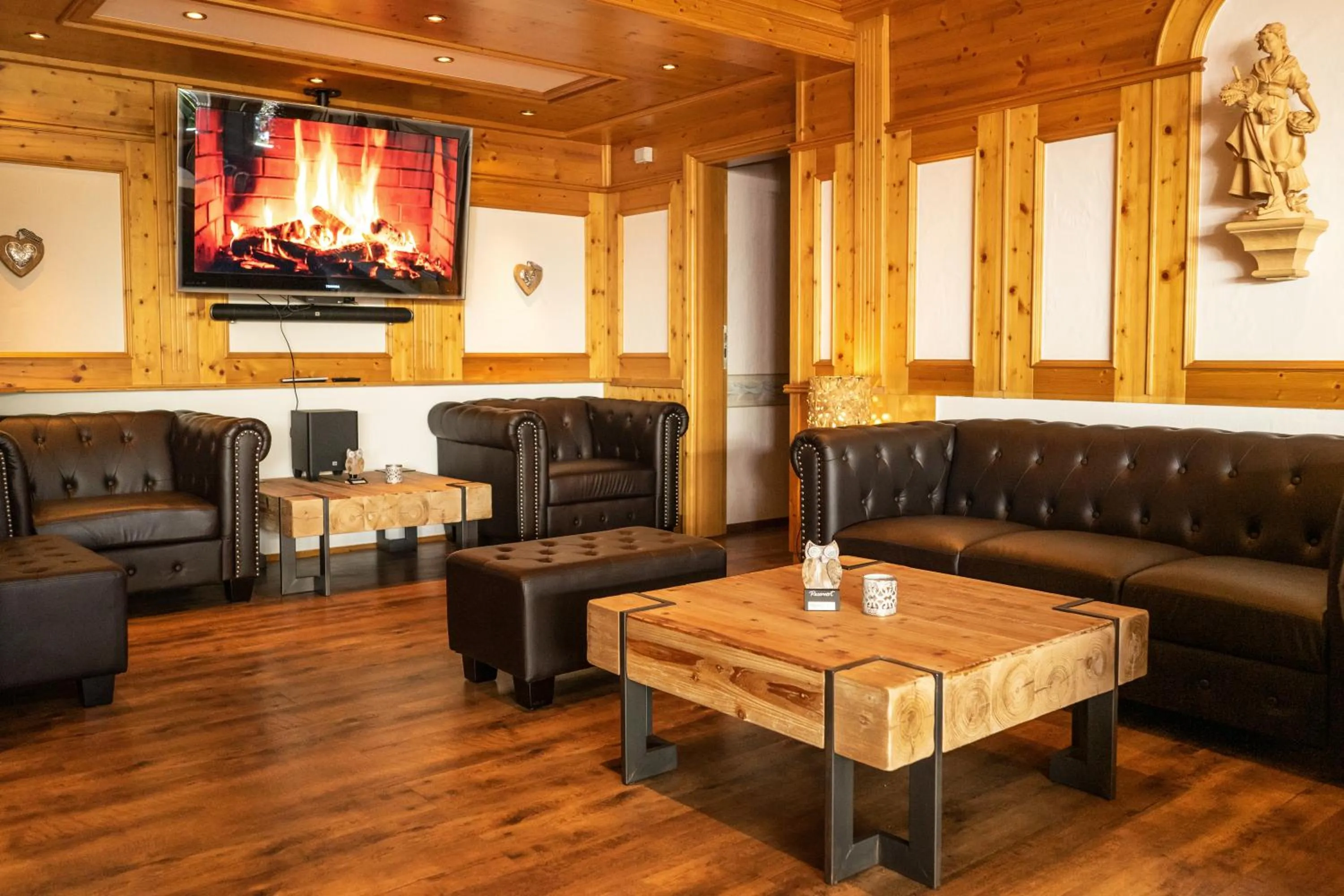 Lounge or bar in Land-Hotel Mühlengrund