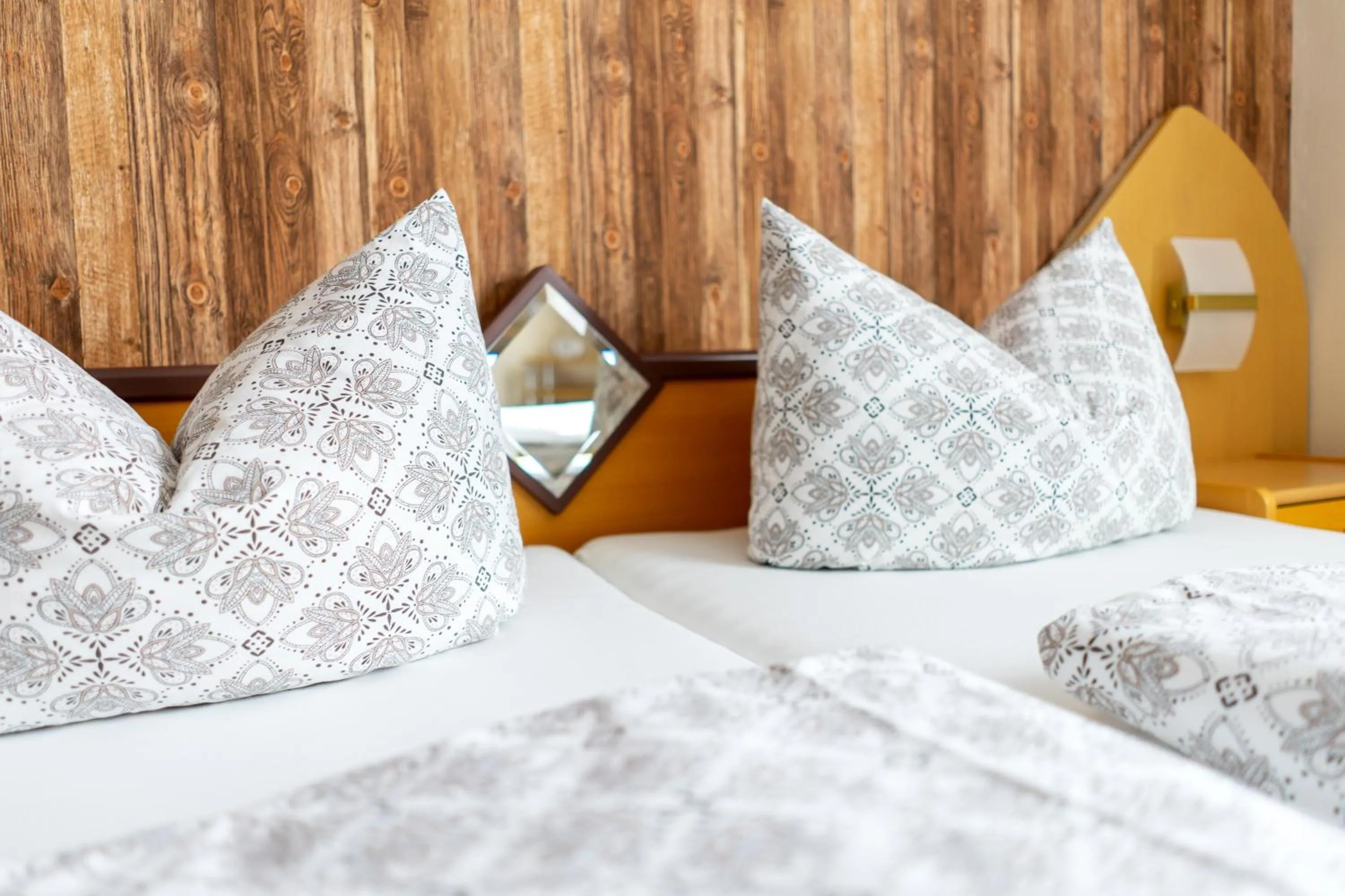 Decorative detail, Bed in Land-Hotel Mühlengrund