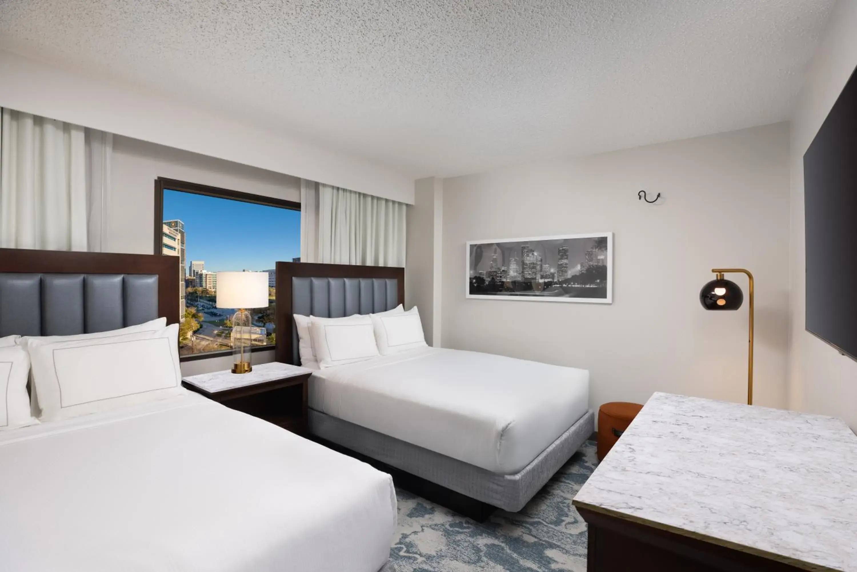 Junior Suite with Two Queen Beds and Kitchen in DoubleTree by Hilton Houston Medical Center Hotel & Suites Junior Suite with Two Queen Beds and Kitchen in DoubleTree by Hilton Houston Medical Center Hotel & Suites