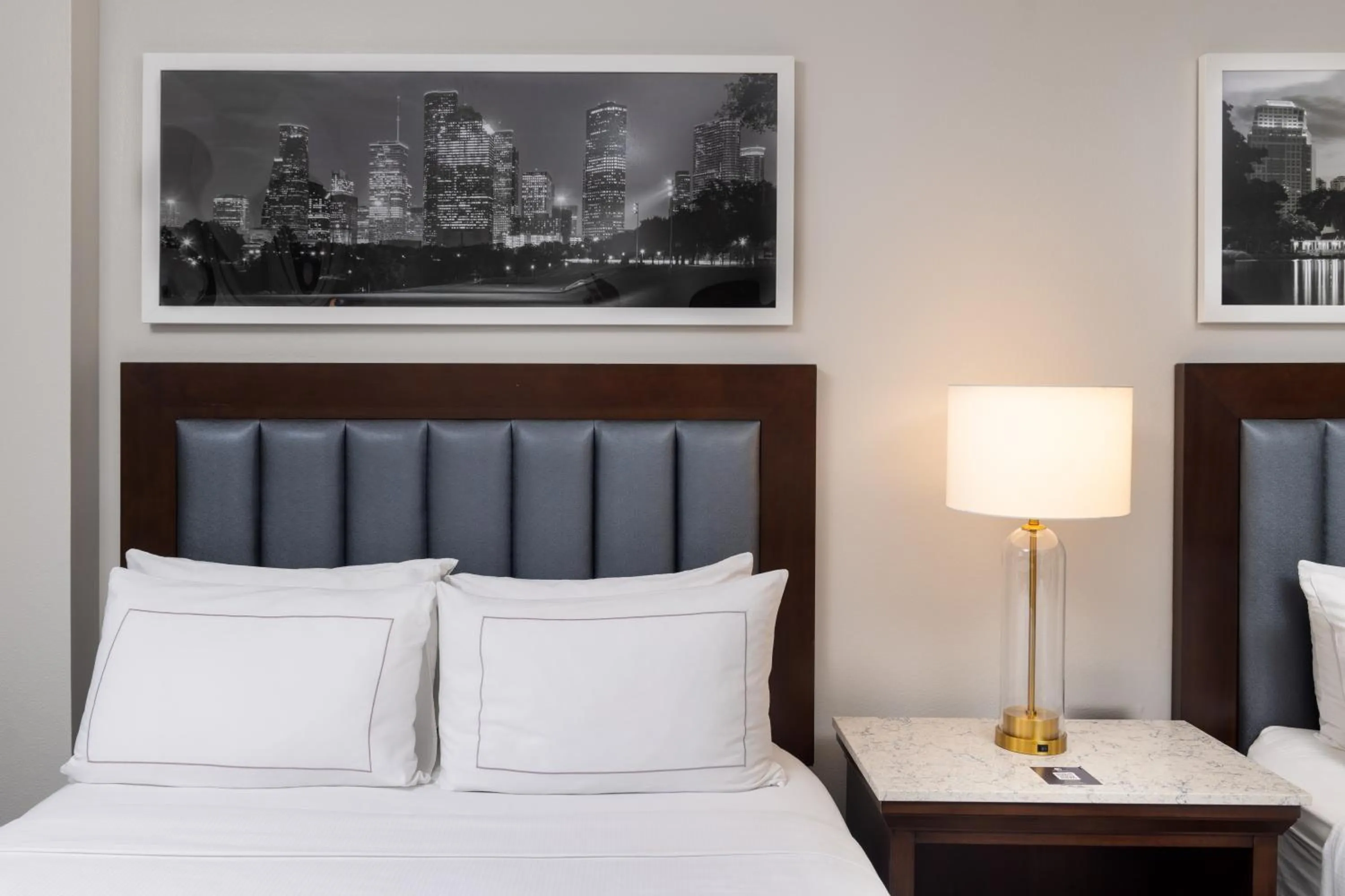 Decorative detail, Bed in DoubleTree by Hilton Houston Medical Center Hotel & Suites