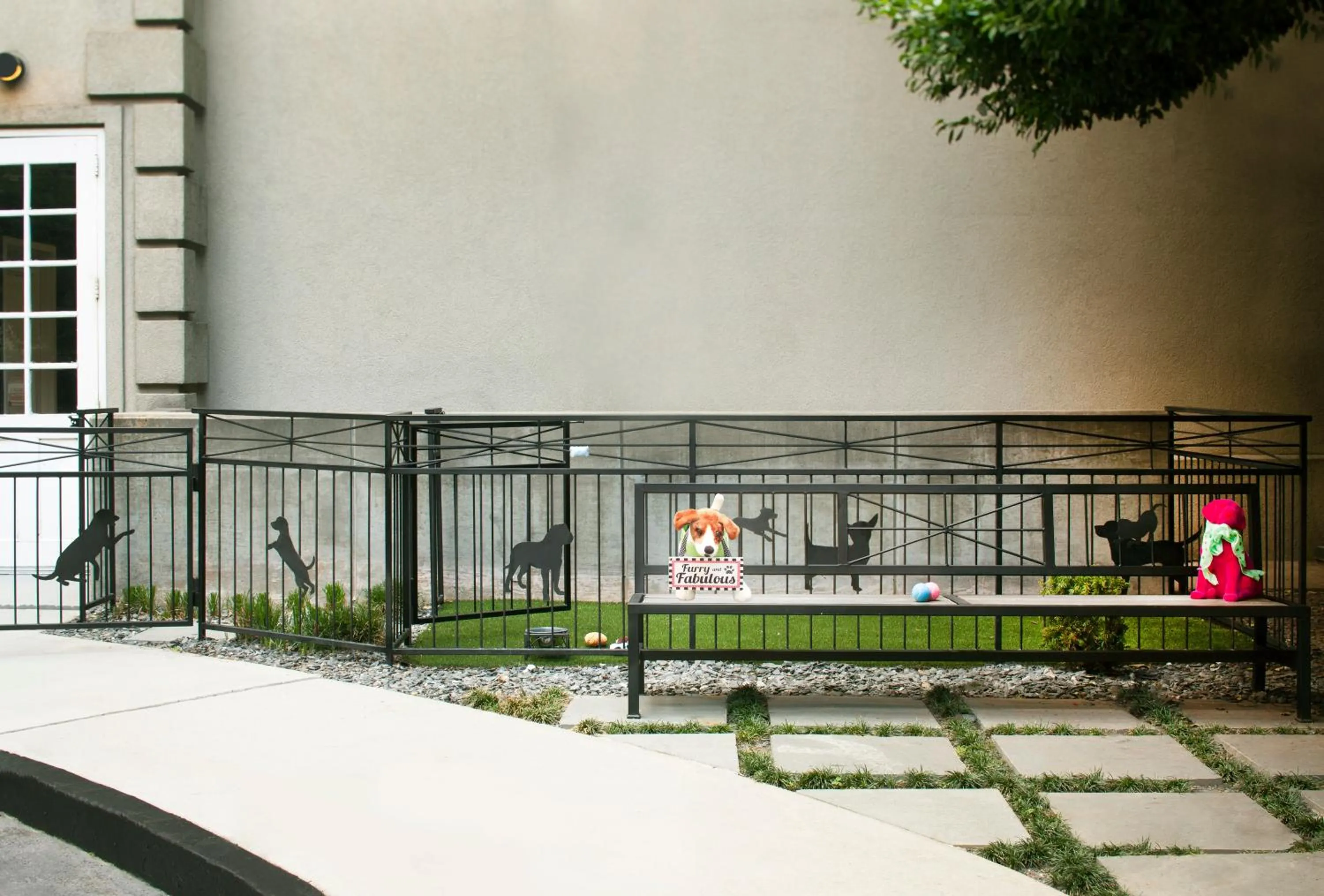 Pets in Hotel Indigo Atlanta Midtown by IHG