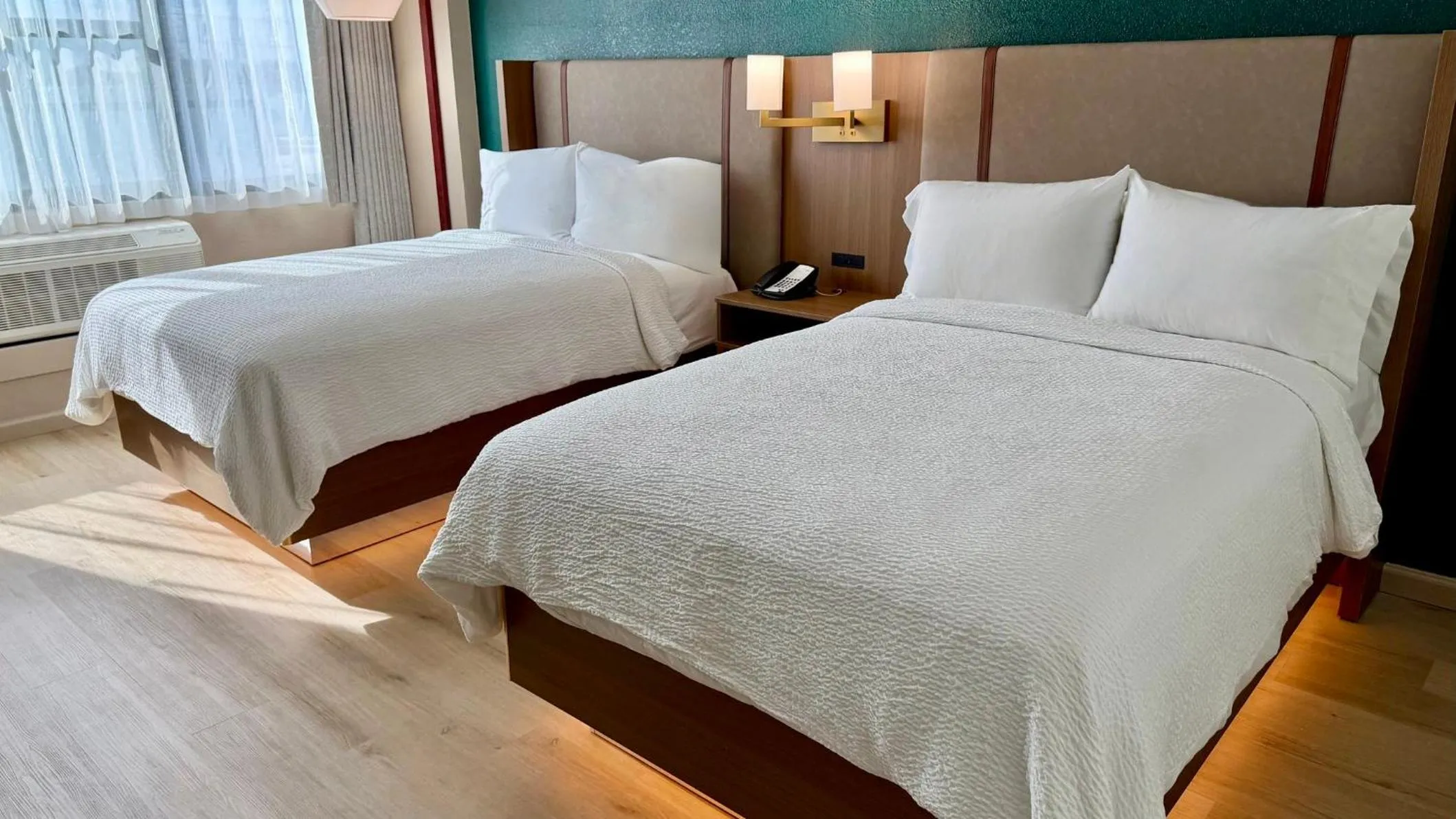 Photo of the whole room, Bed in Holiday Inn Houston S - NRG Area - Med Ctr by IHG