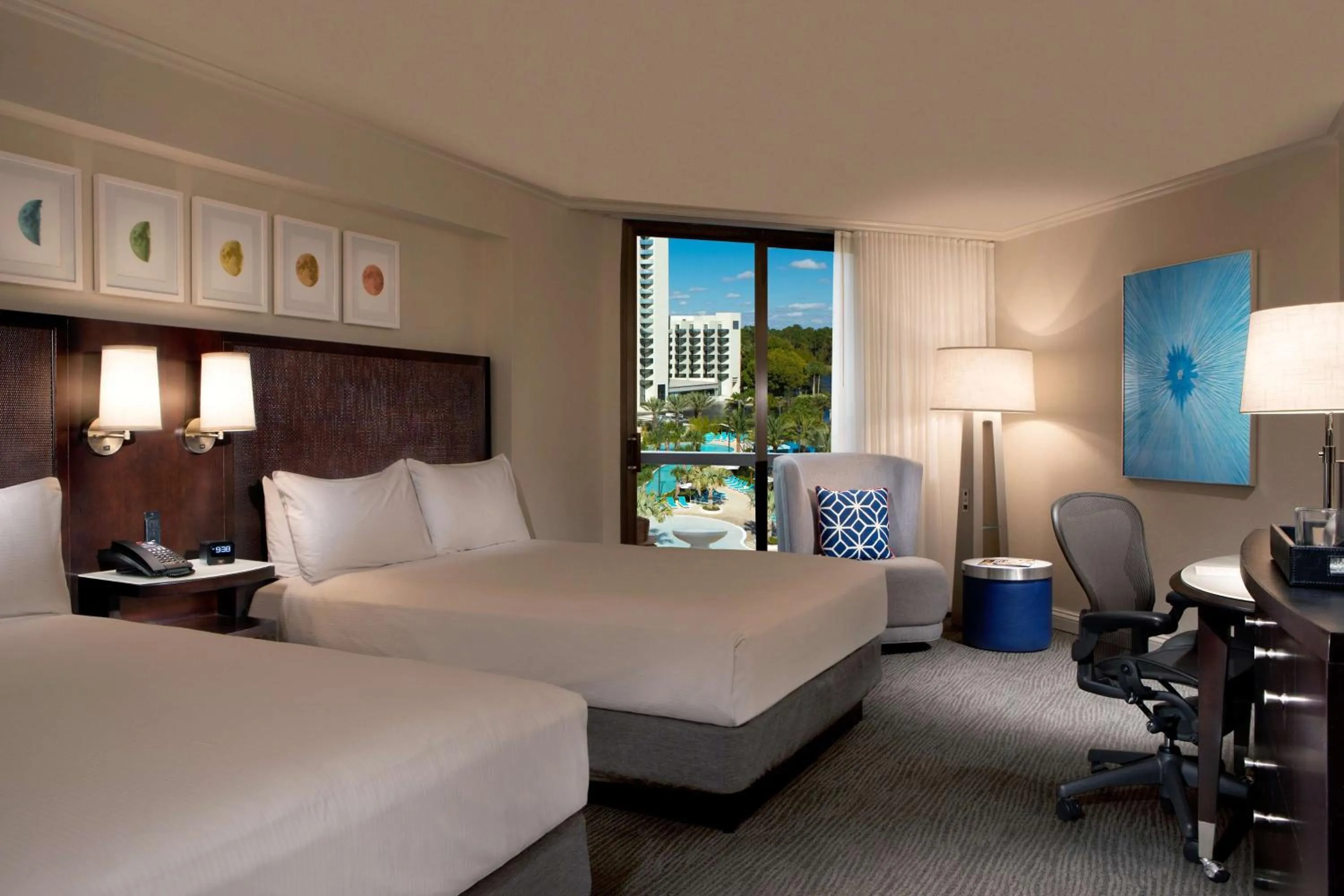 Bedroom, Bed in Hilton Orlando Buena Vista Palace - Disney Springs Area