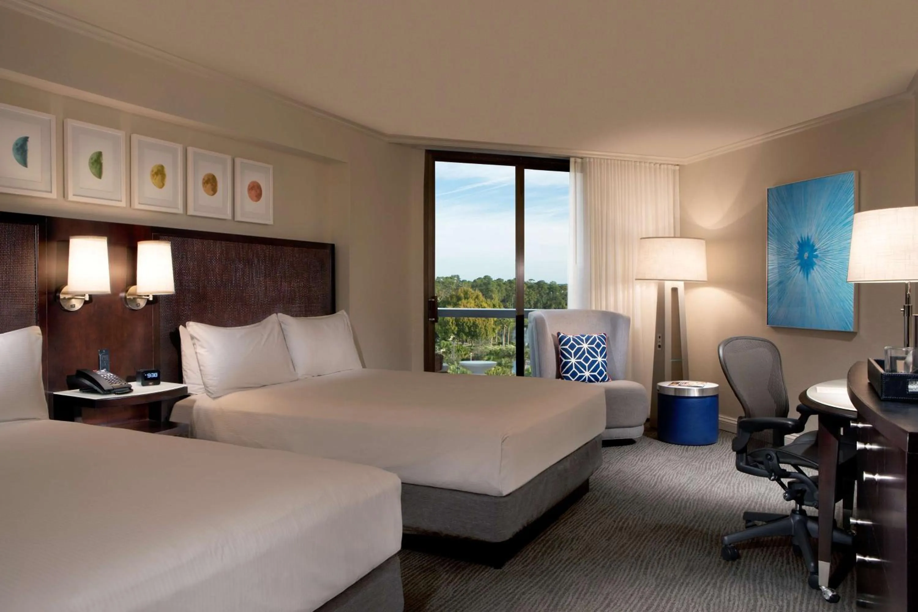 Bedroom, Bed in Hilton Orlando Buena Vista Palace - Disney Springs Area