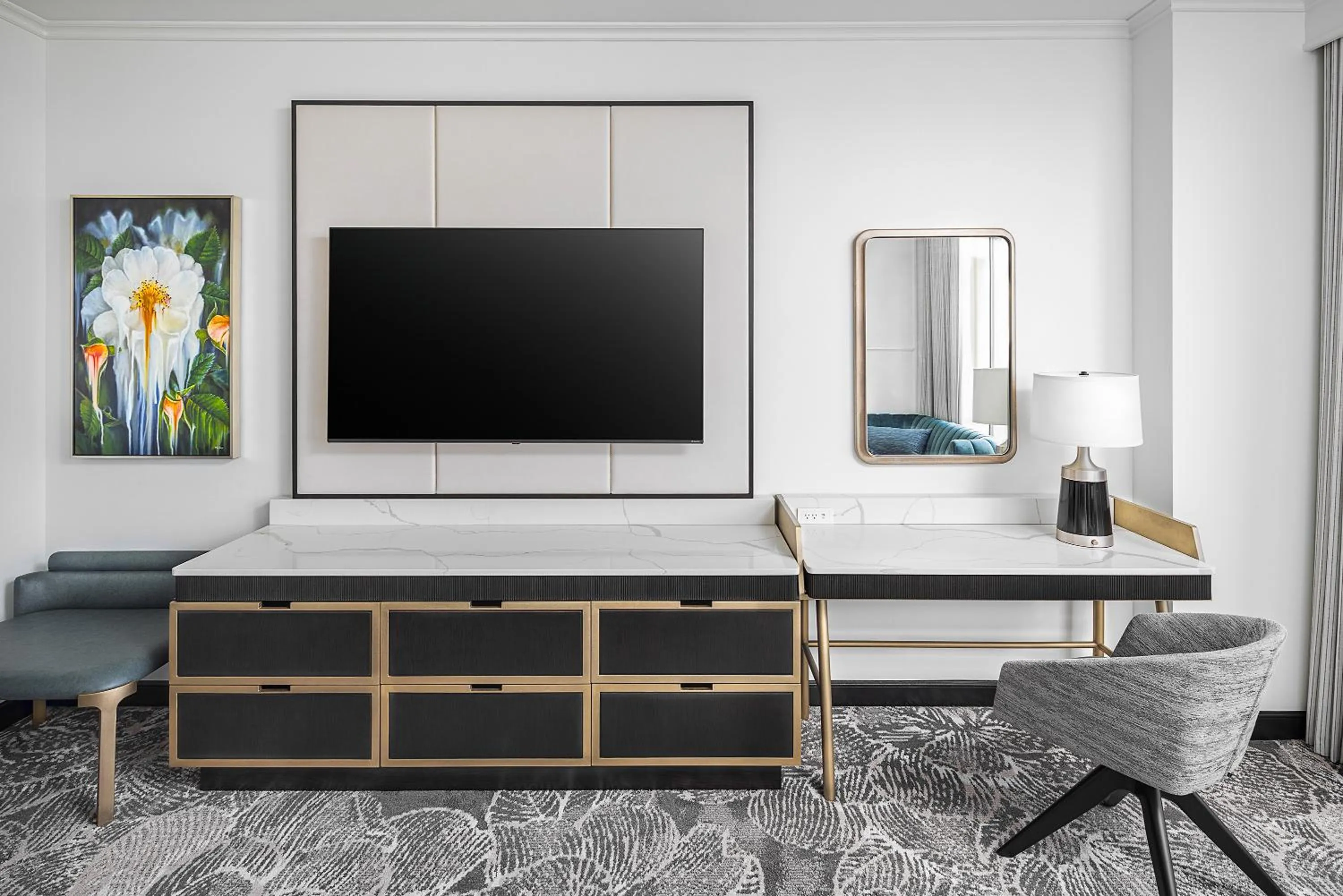 TV and multimedia in InterContinental Buckhead Atlanta by IHG