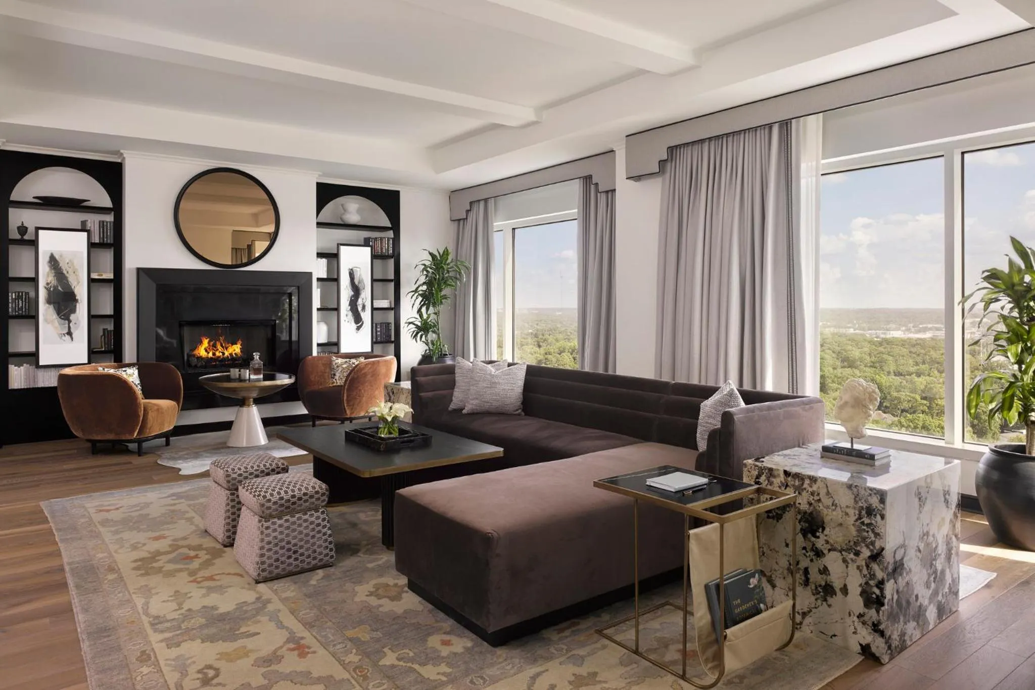 Photo of the whole room in InterContinental Buckhead Atlanta by IHG