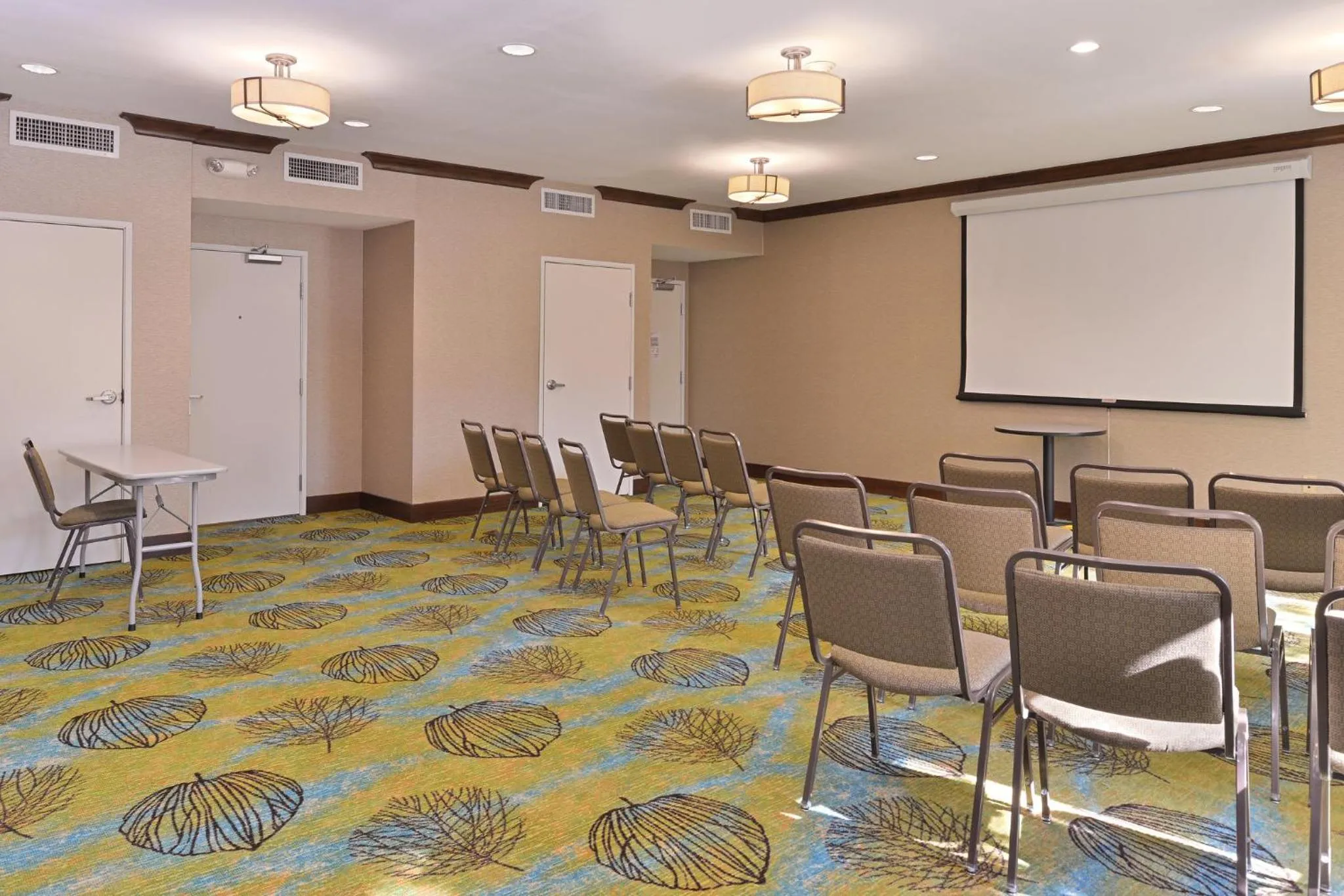 Meeting/conference room in Holiday Inn Express Fresno River Park Highway 41 by IHG