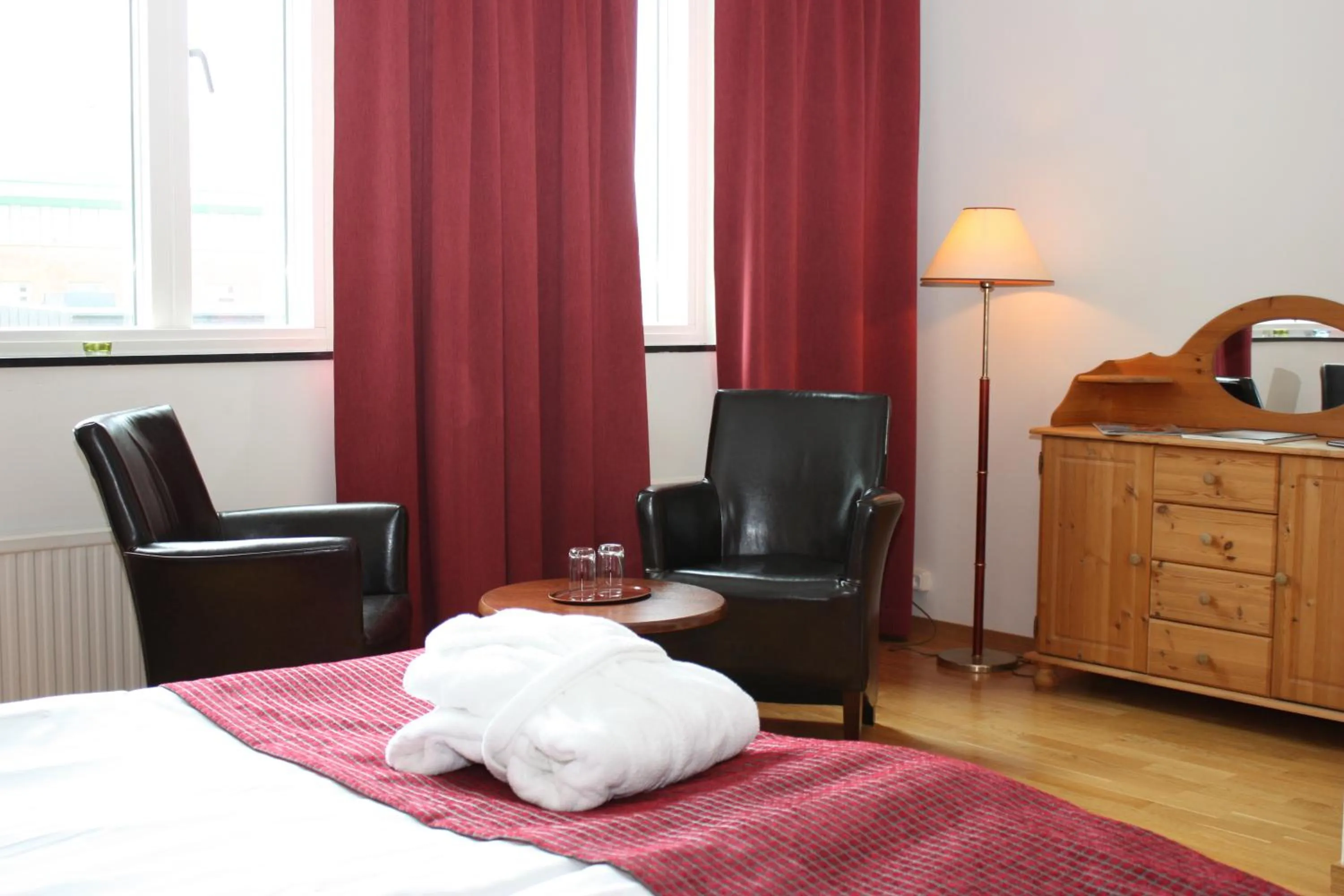 Photo of the whole room, Bed in First Hotel Jörgen Kock