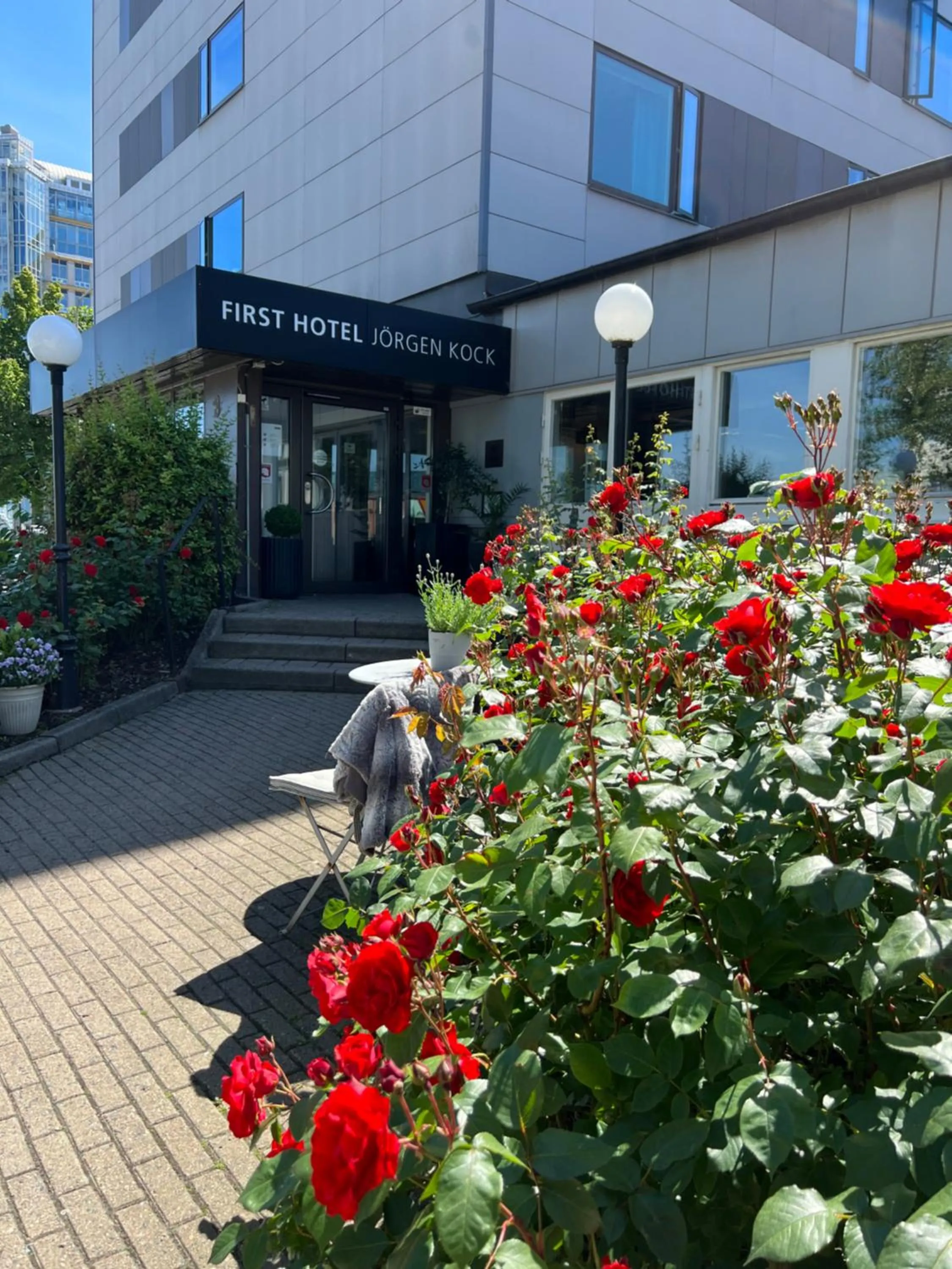 Facade/entrance in First Hotel Jörgen Kock
