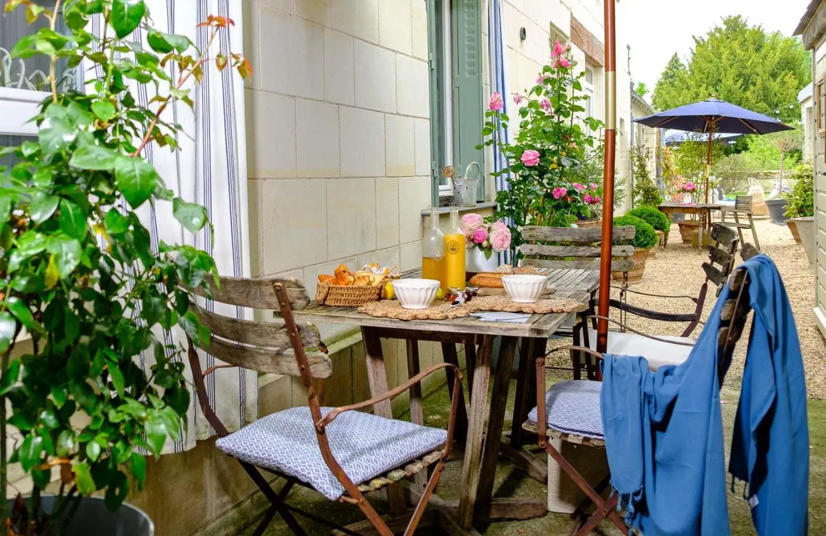 Apartment with Shower in La Marine de Loire Hôtel & Spa Apartment with Shower in La Marine de Loire Hôtel & Spa