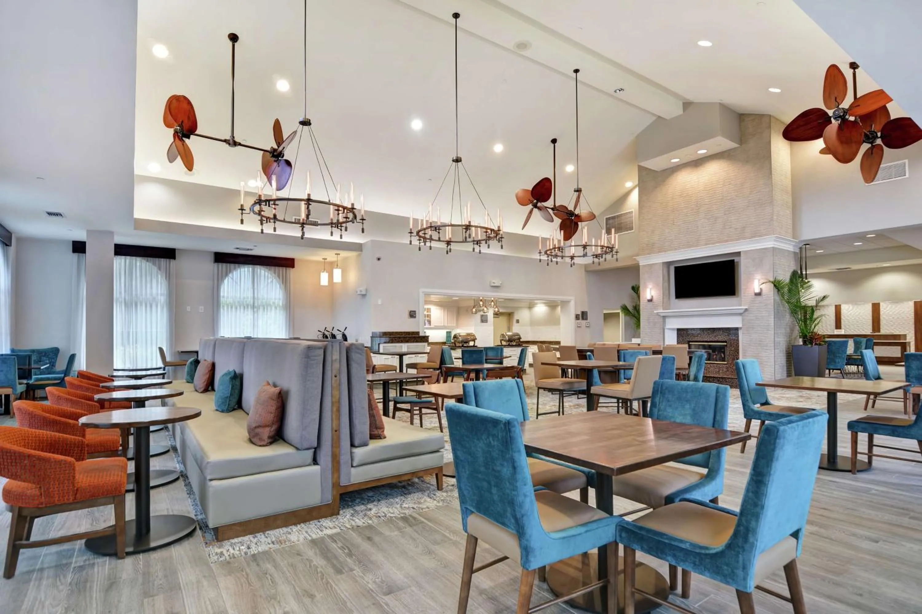 Dining area in Homewood Suites by Hilton Lake Buena Vista Orlando - Newly Renovated!