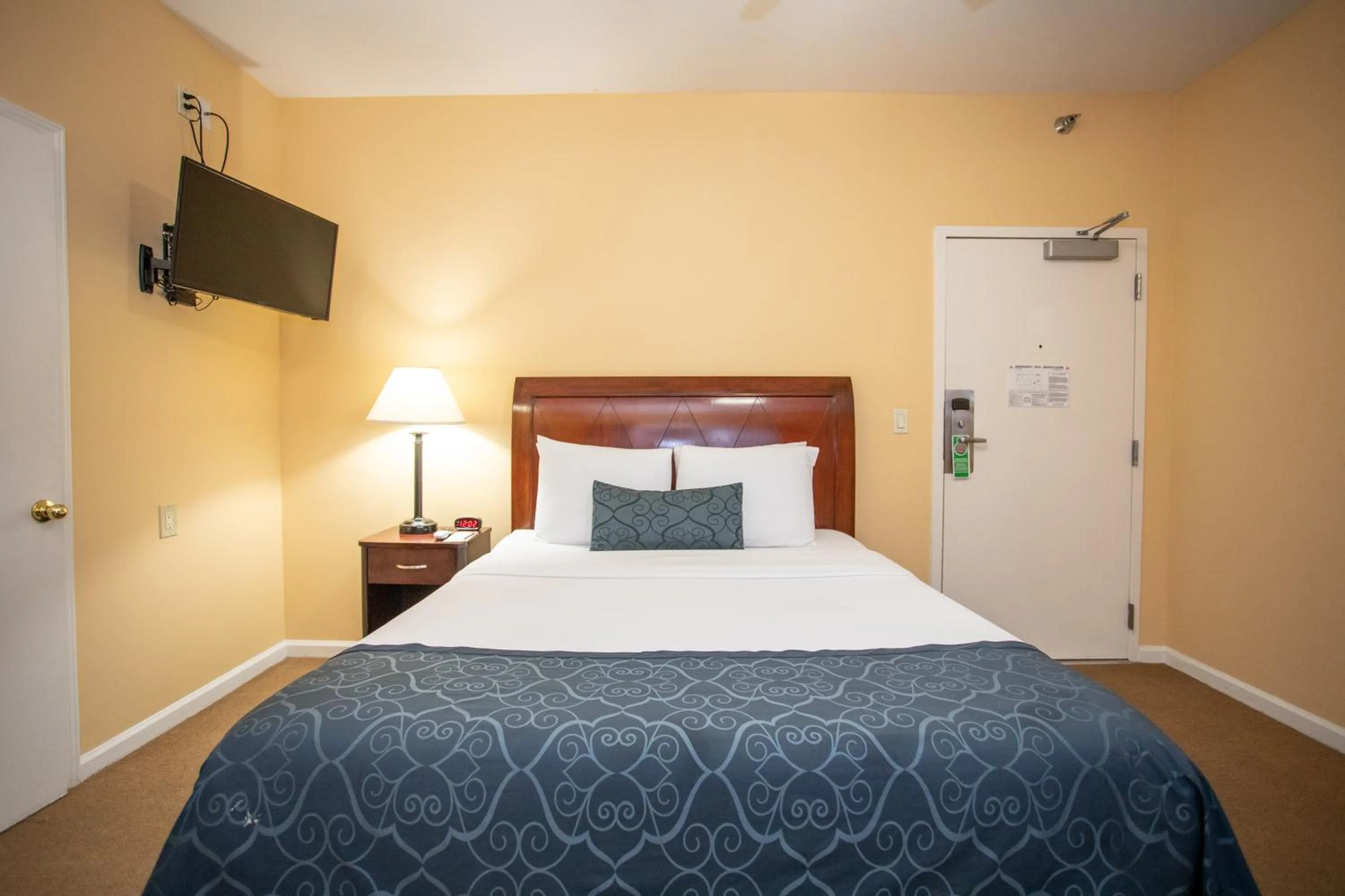 Decorative detail, Bed in The Hotel Hollywood