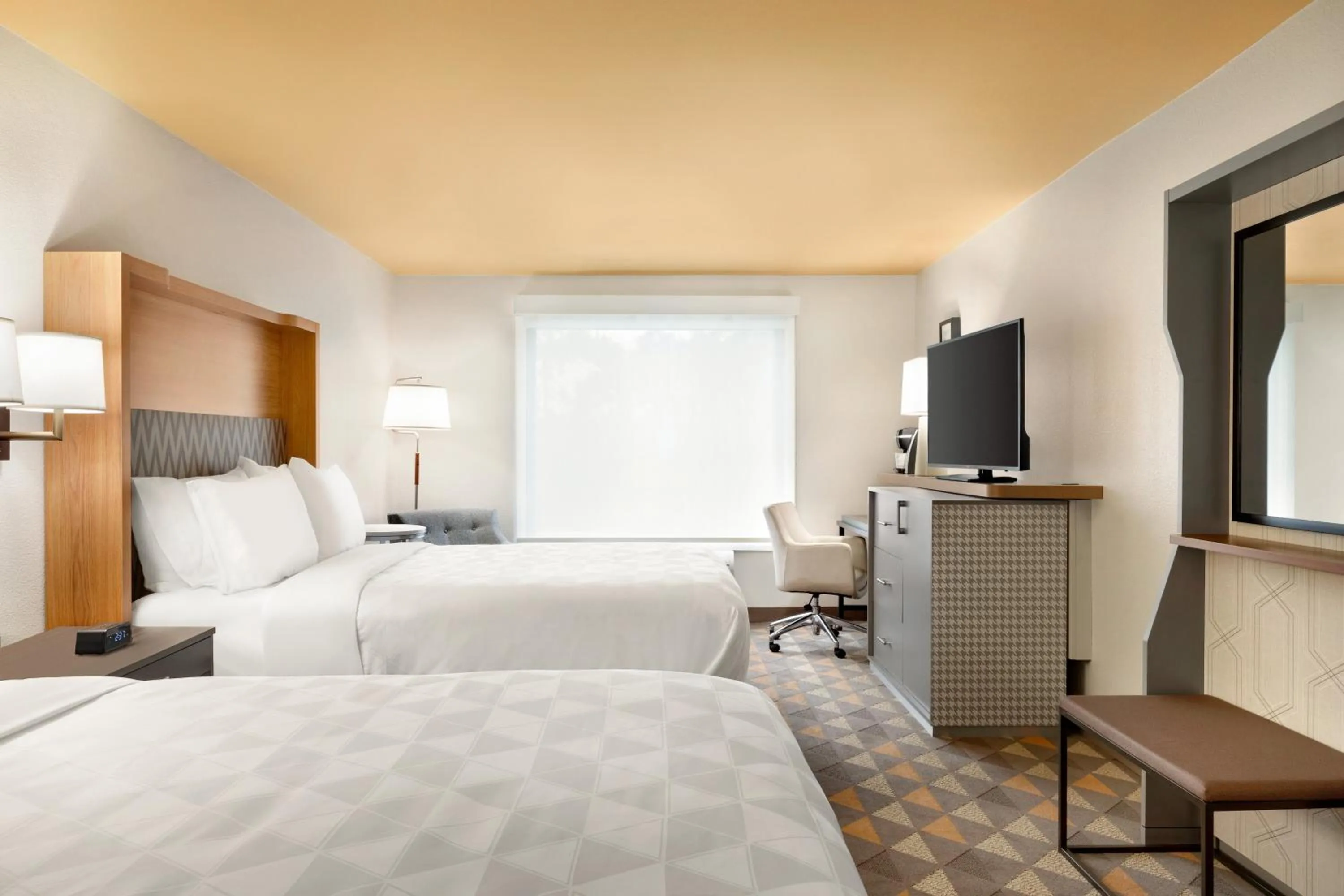 Photo of the whole room, Bed in Holiday Inn Houston Intercontinental Airport by IHG